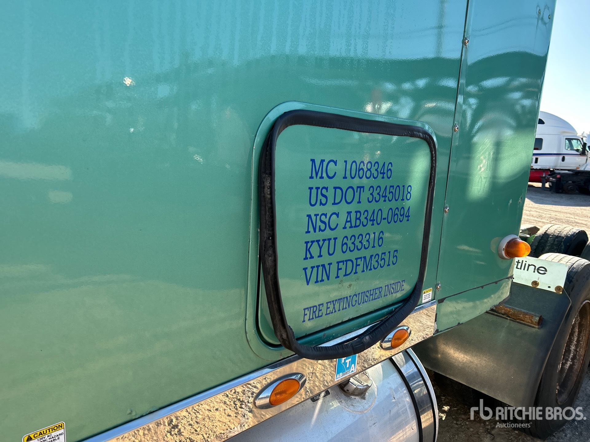 2015 Freightliner Coronado 132