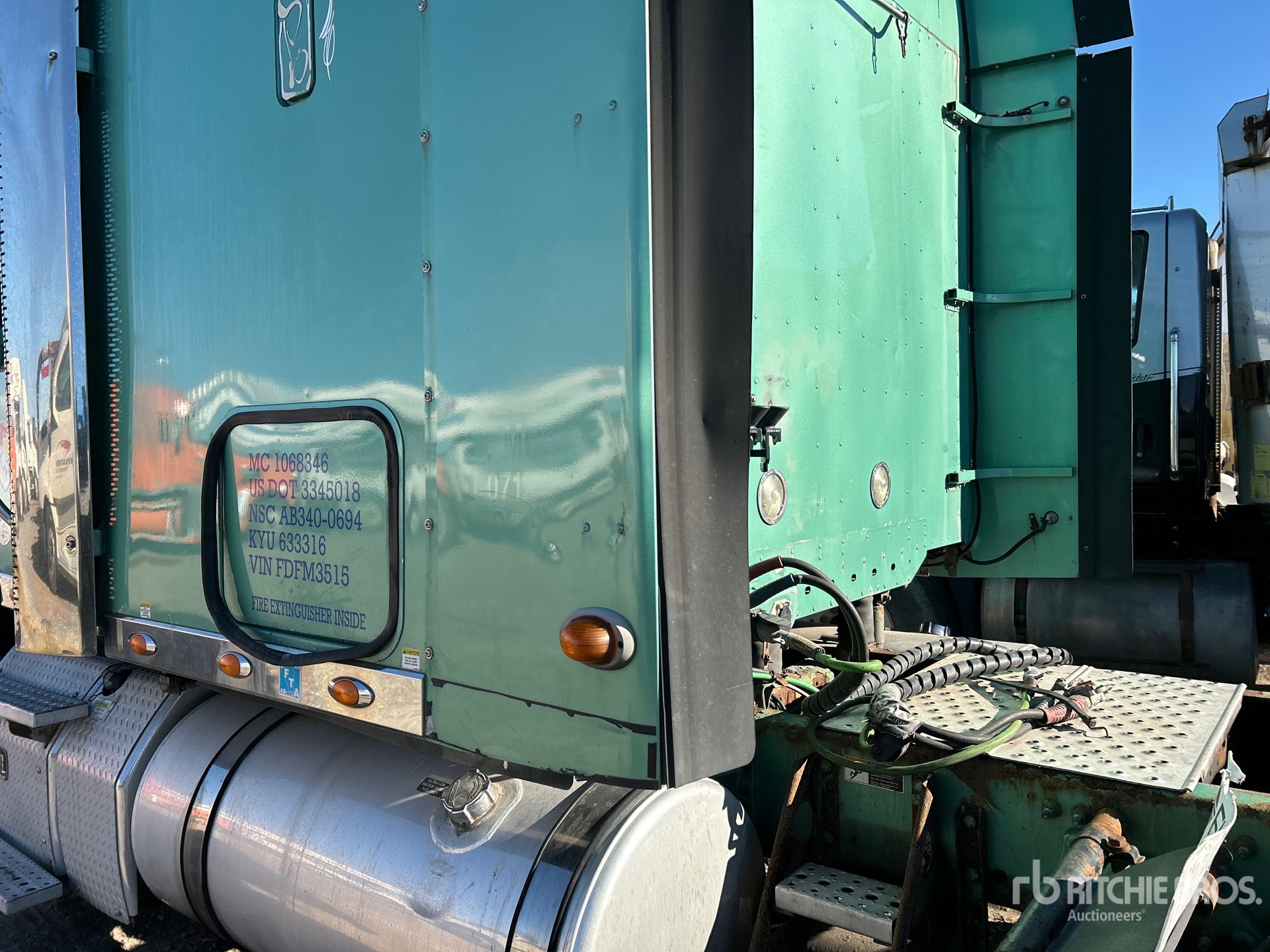 2015 Freightliner Coronado 132