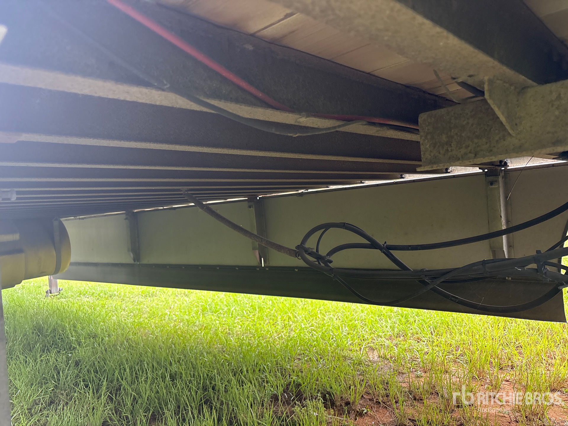 2002 Wabash 53 ft x 102 in T/A