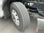 4 Underbody - Truck with Right Steer Tire