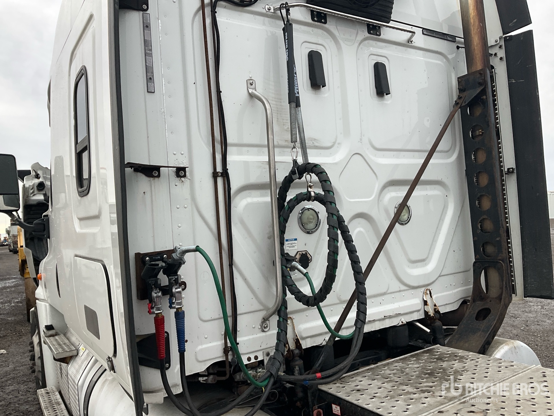 2018 Freightliner CASCADIA 125