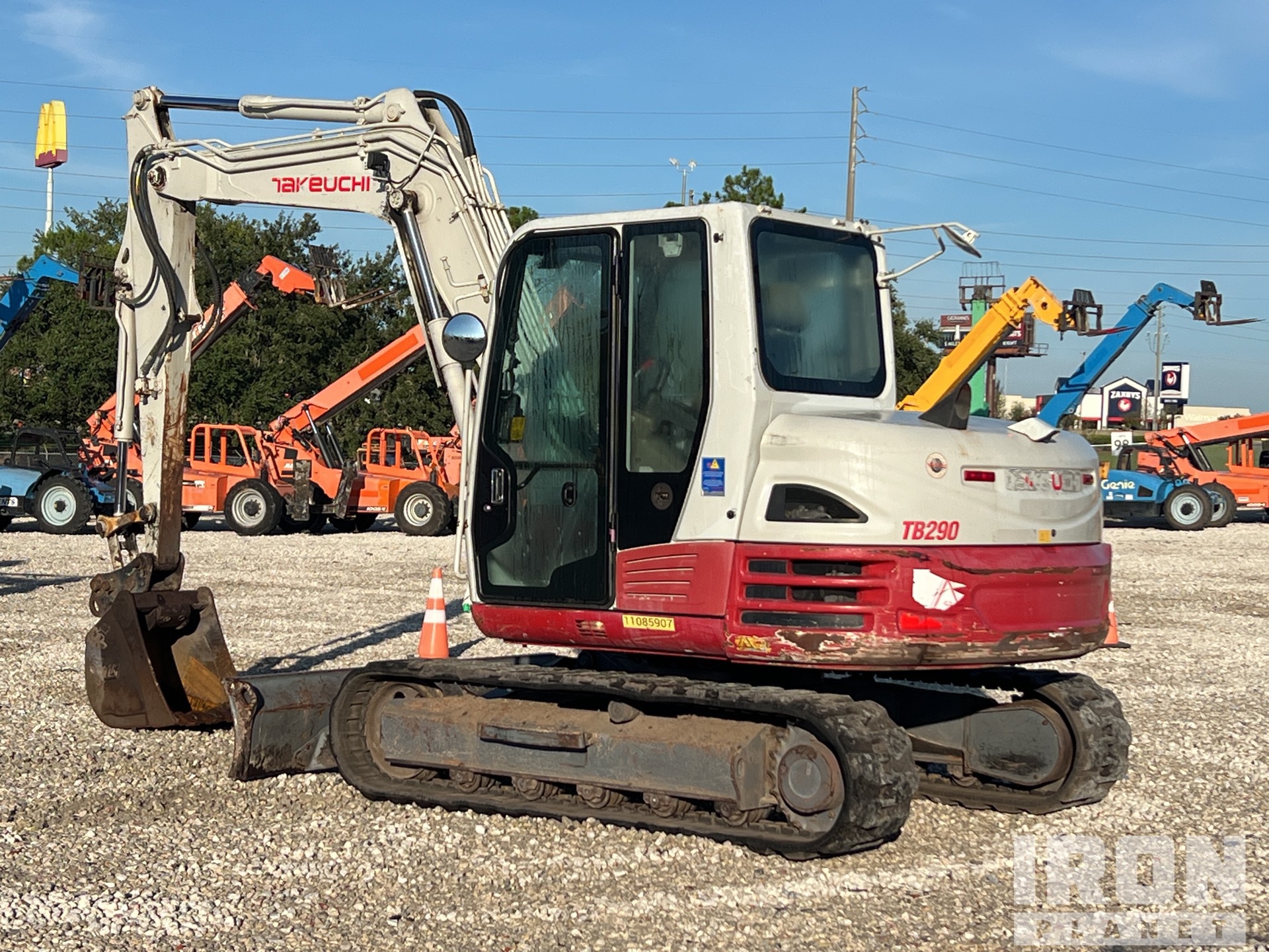 2019 Takeuchi TB290