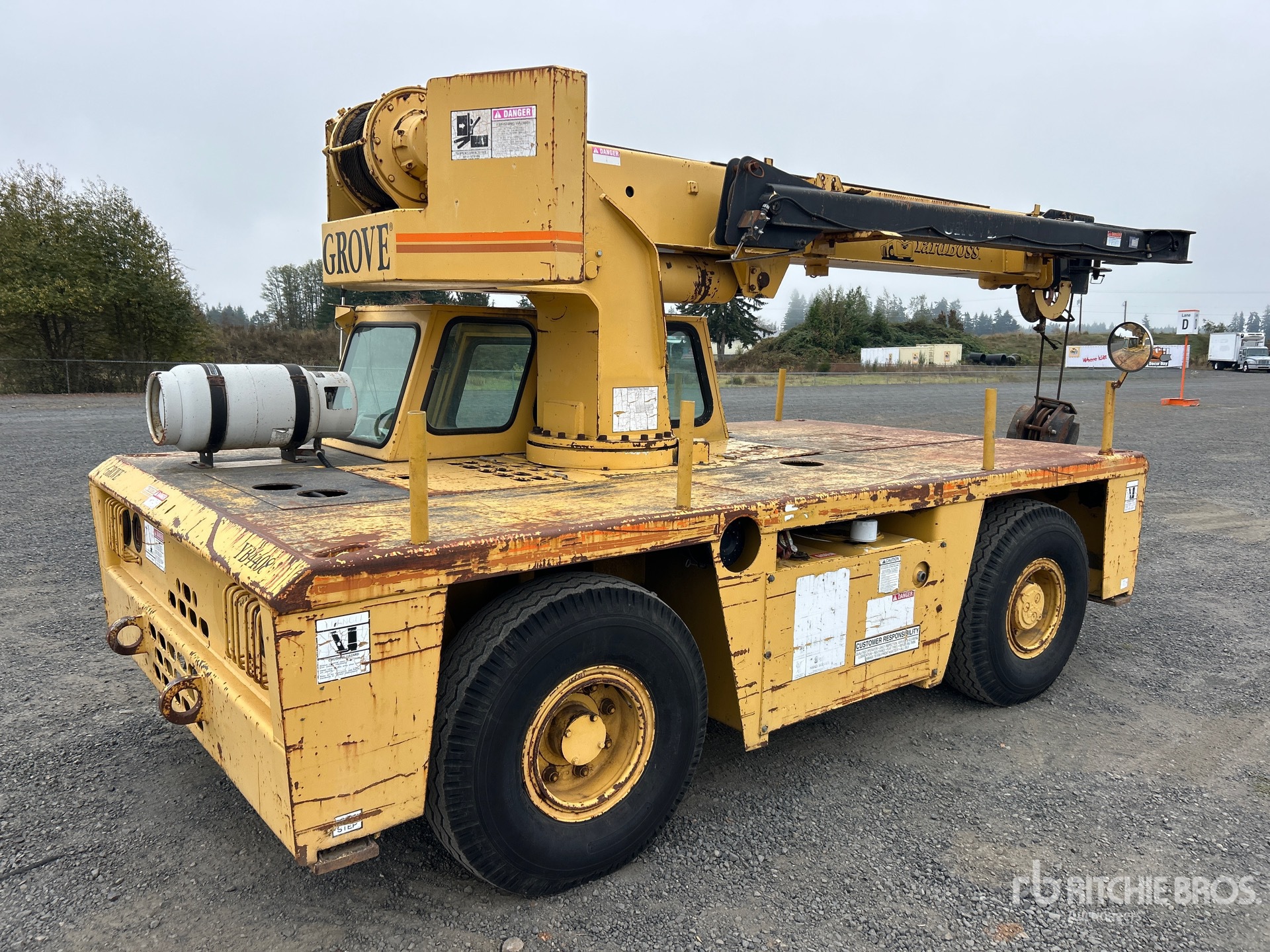 1998 Grove YB4408