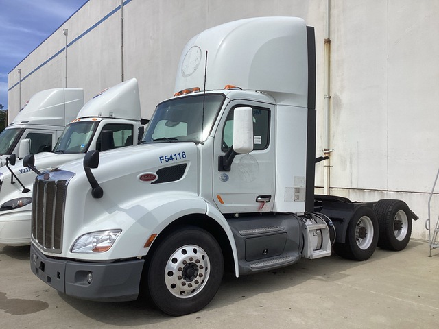 2018 Peterbilt 579 6x4 T/A Day Cab Truck Tractor