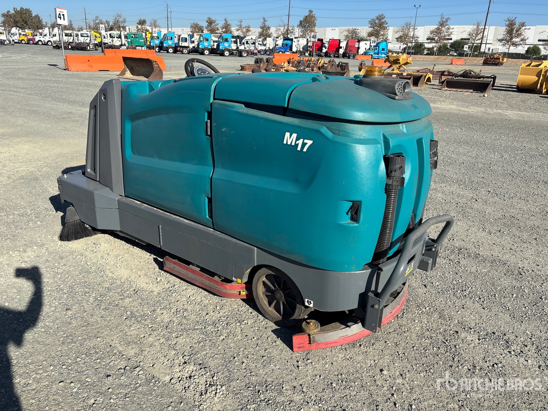 Tennant  M17