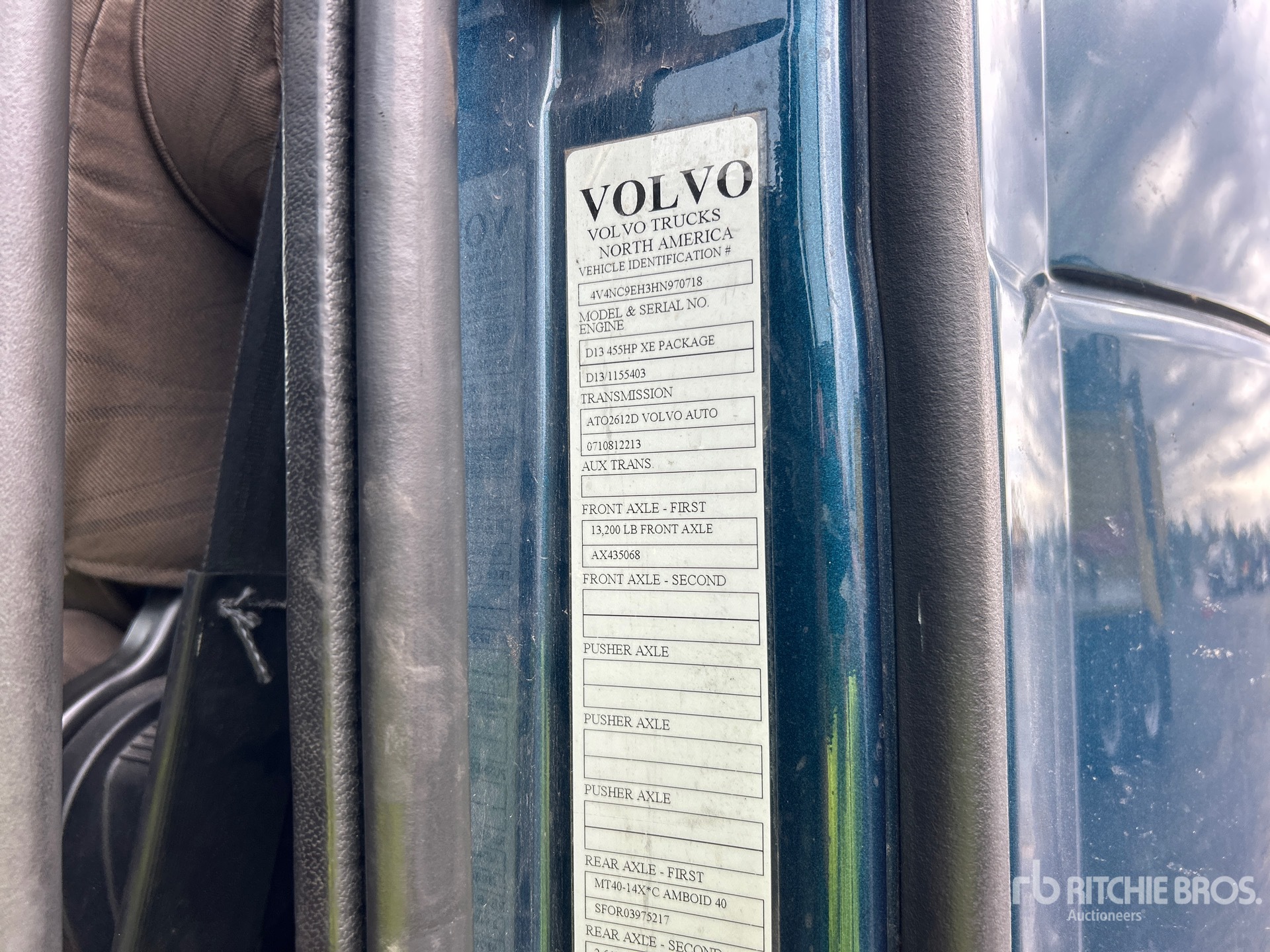 2017 Volvo VNL