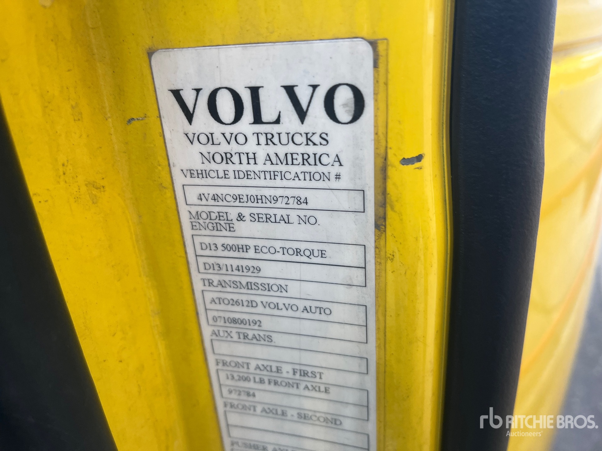 2017 Volvo VNL