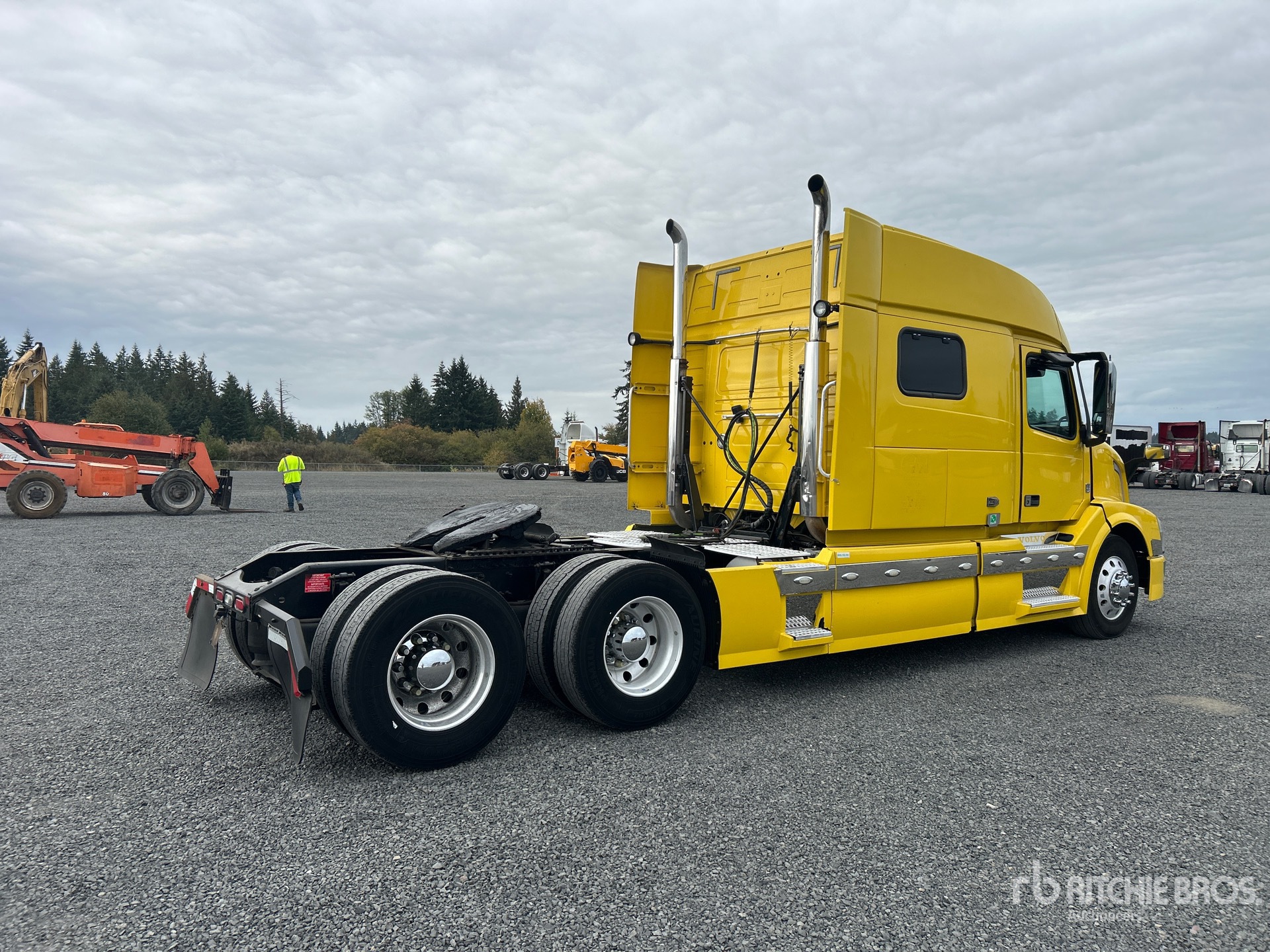 2017 Volvo VNL