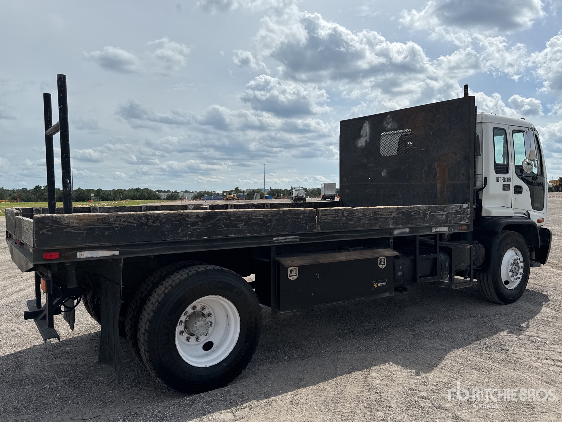 2002 GMC T7500
