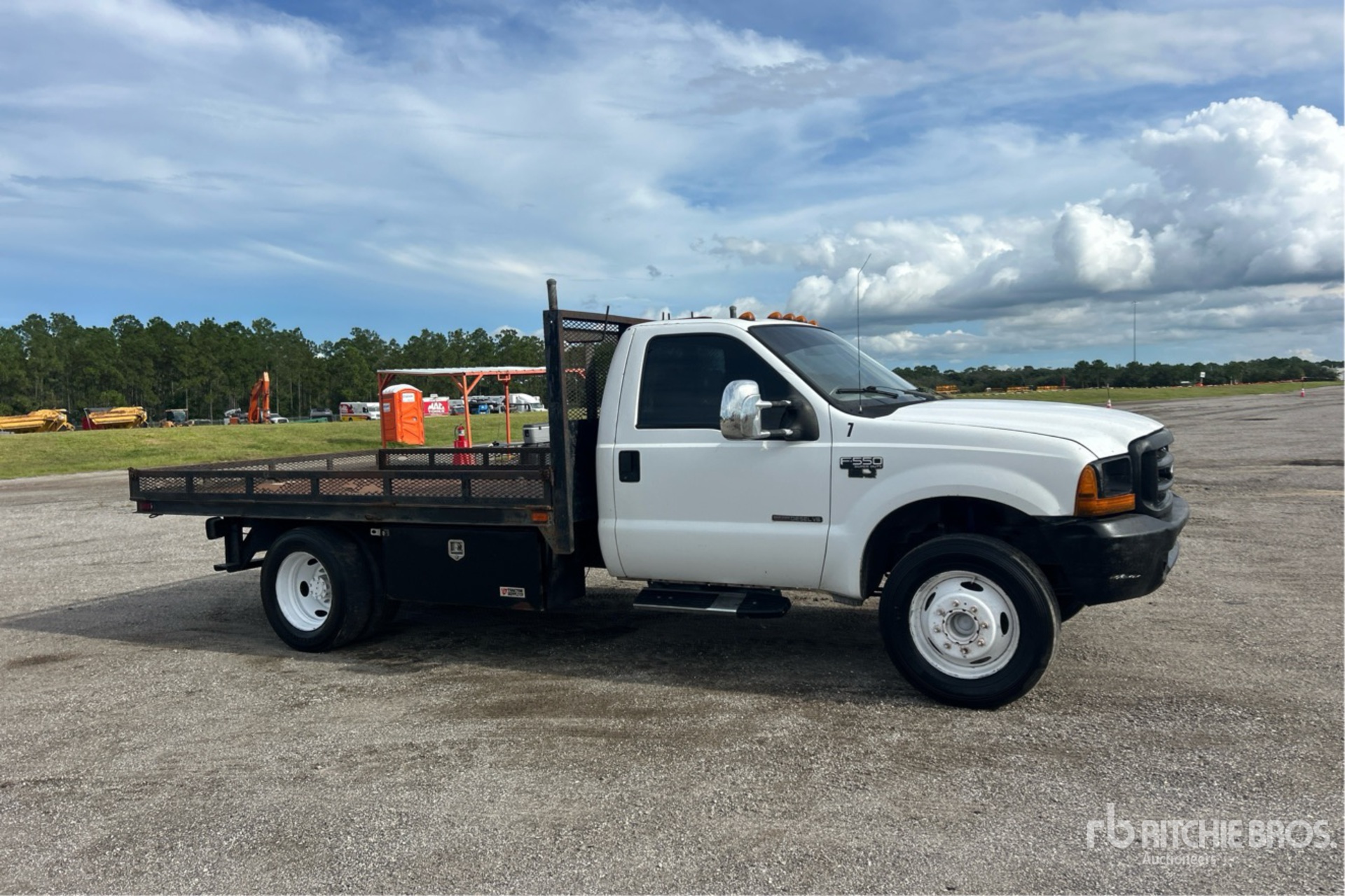 1999 Ford F-550