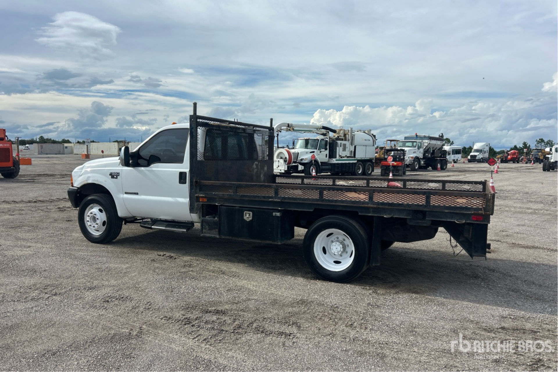 1999 Ford F-550
