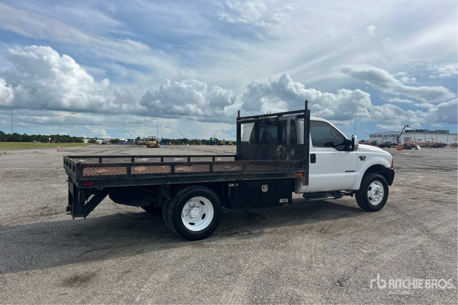 1999 Ford F-550