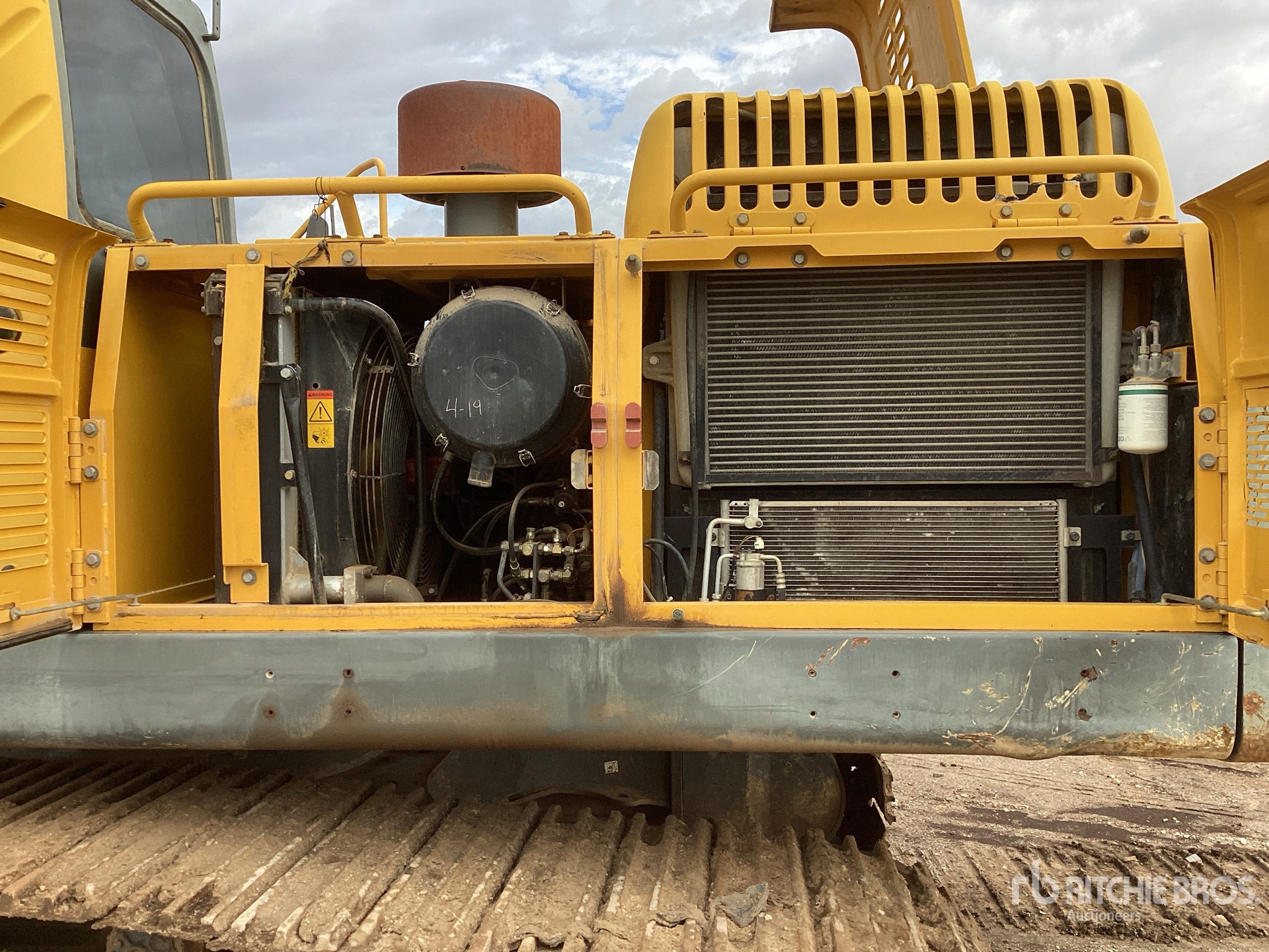 2002 Volvo EC330B LC