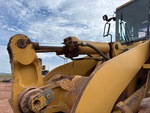 Hydraulics with Bucket Tilt Cylinders