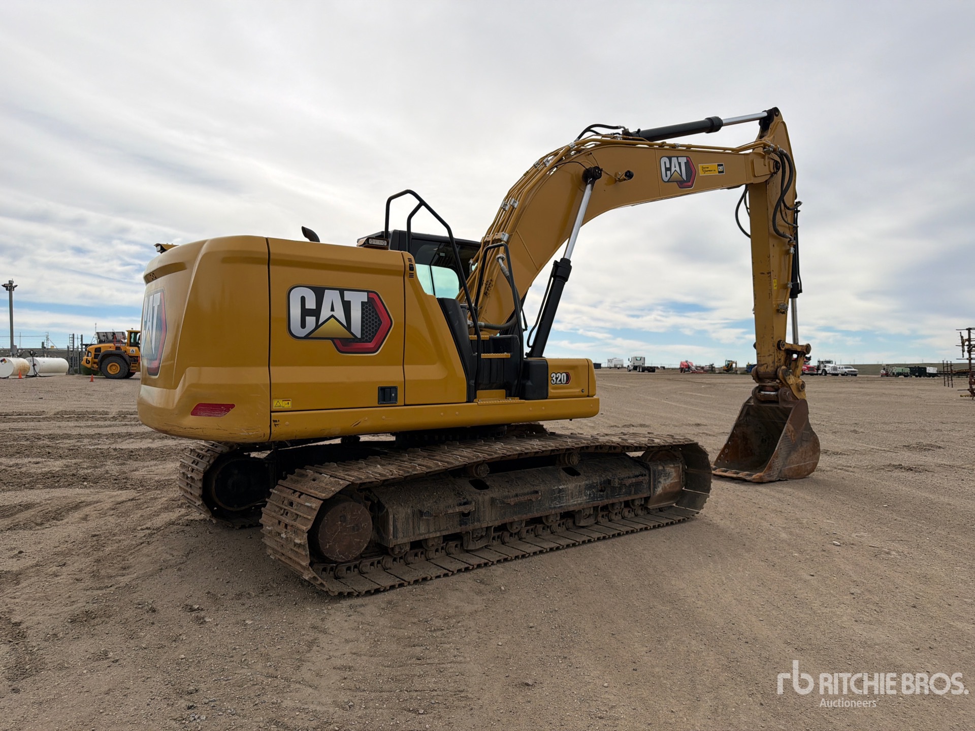 2022 Caterpillar 320