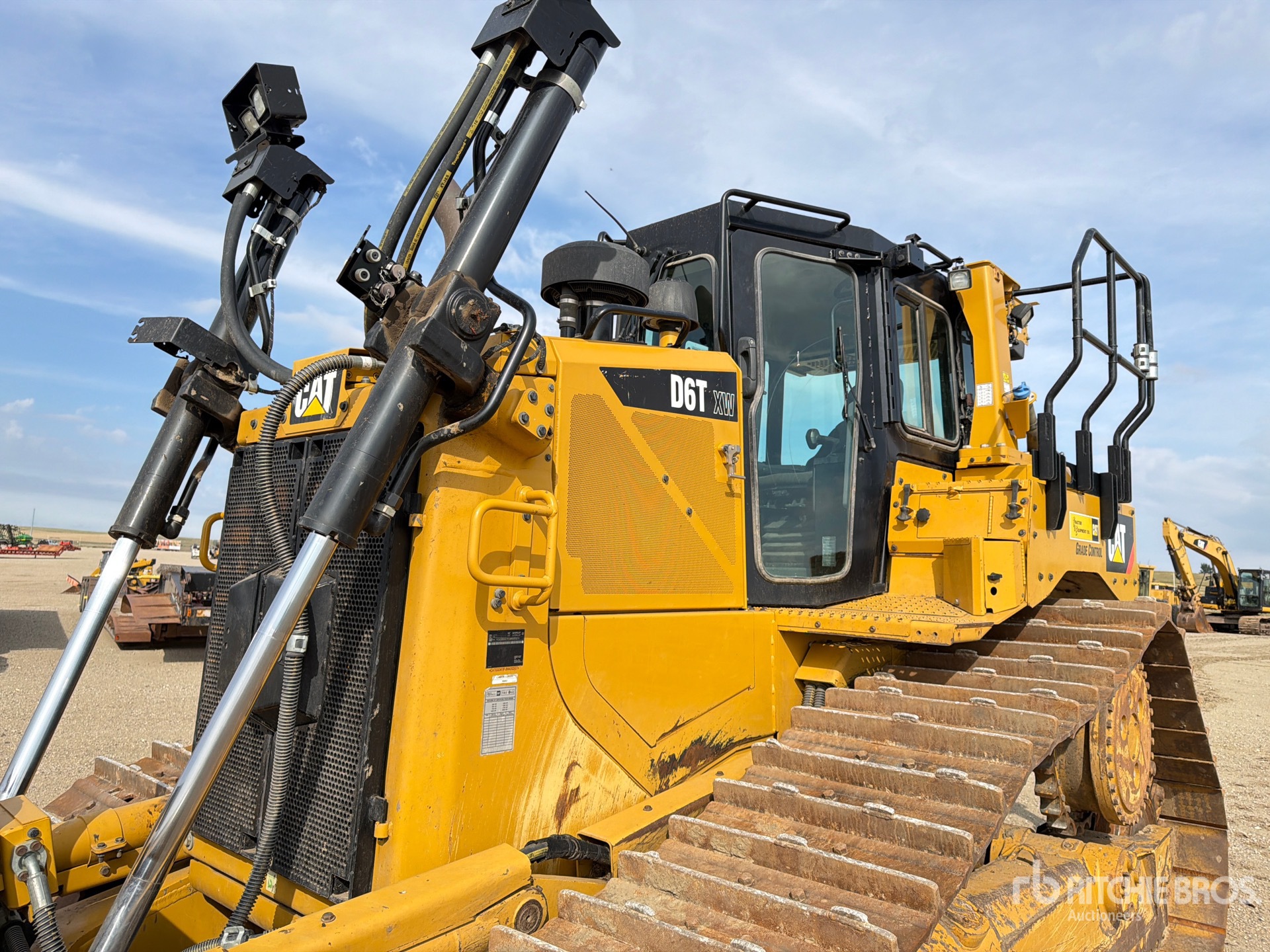2018 Caterpillar D6T LGP