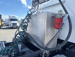 4 Underbody - Truck with Hydraulic Tank