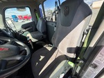4 Transmision with Seats/armrests