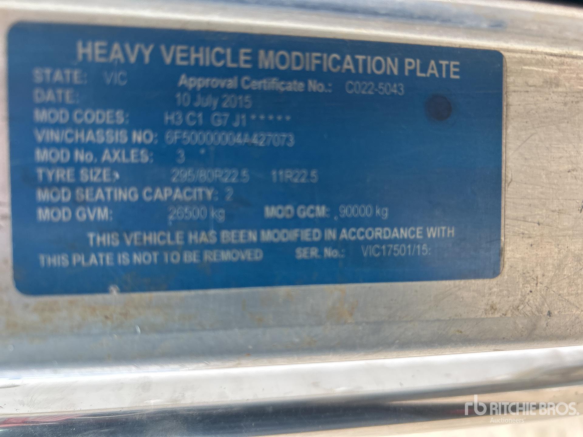 2004 Kenworth K104