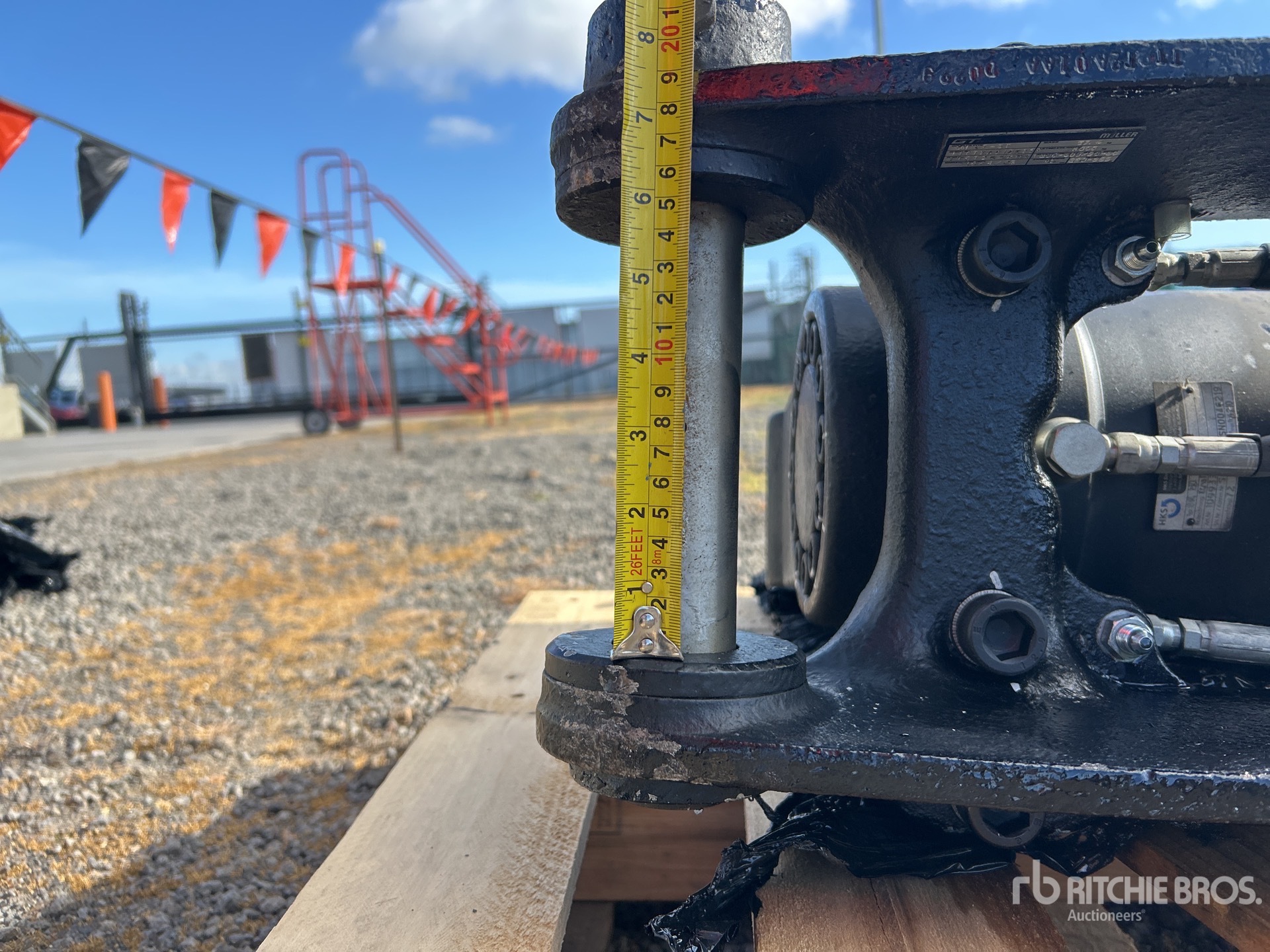 Miller HYDRAULIC TILTING (UNUSED)
