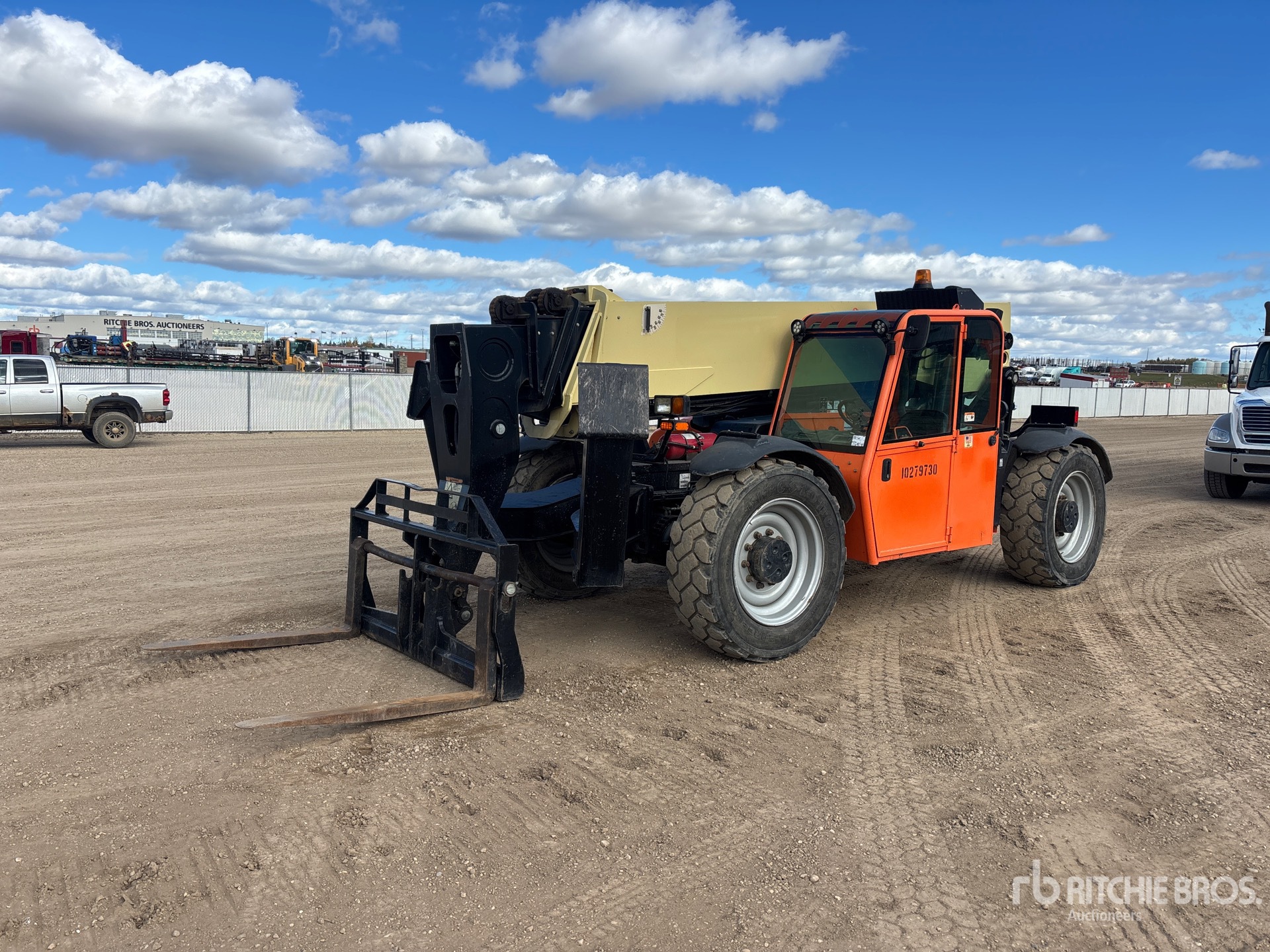2014 JLG G10-55A