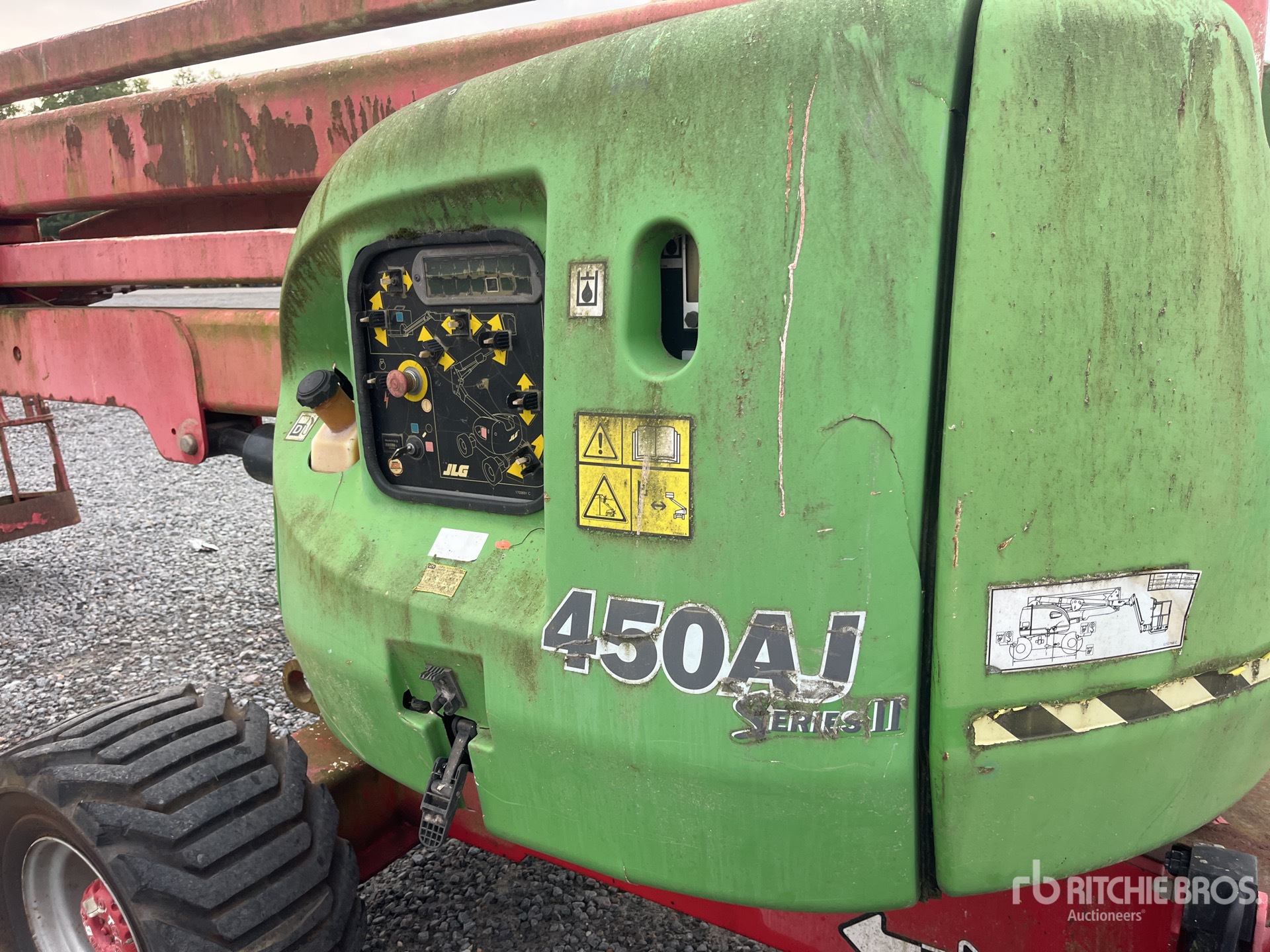 2005 JLG 450AJ
