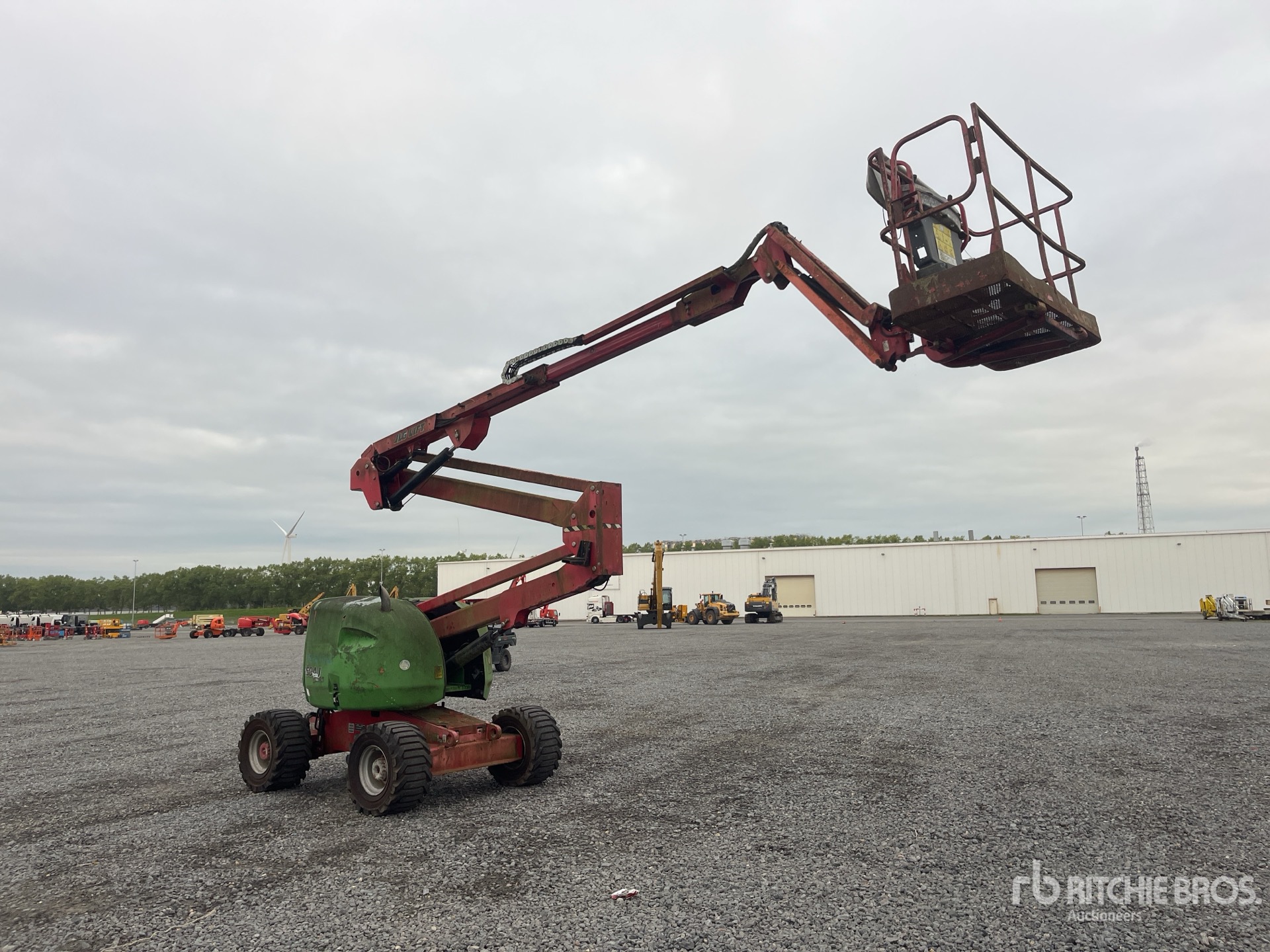 2005 JLG 450AJ