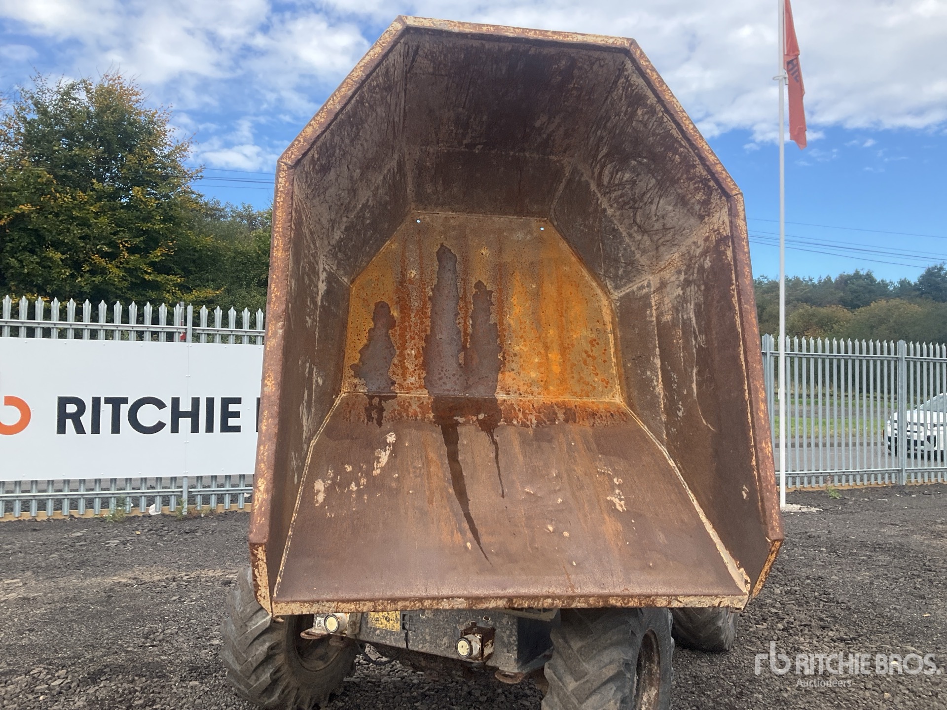 2016 Terex 3 TON 4X4 SWIVEL