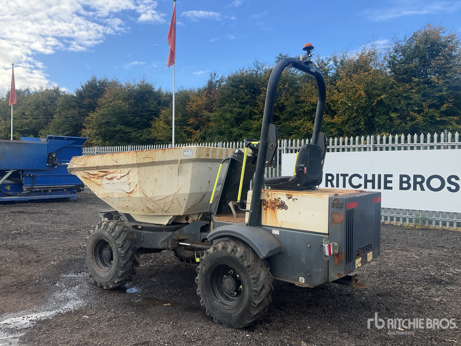 2016 Terex 3 TON 4X4 SWIVEL