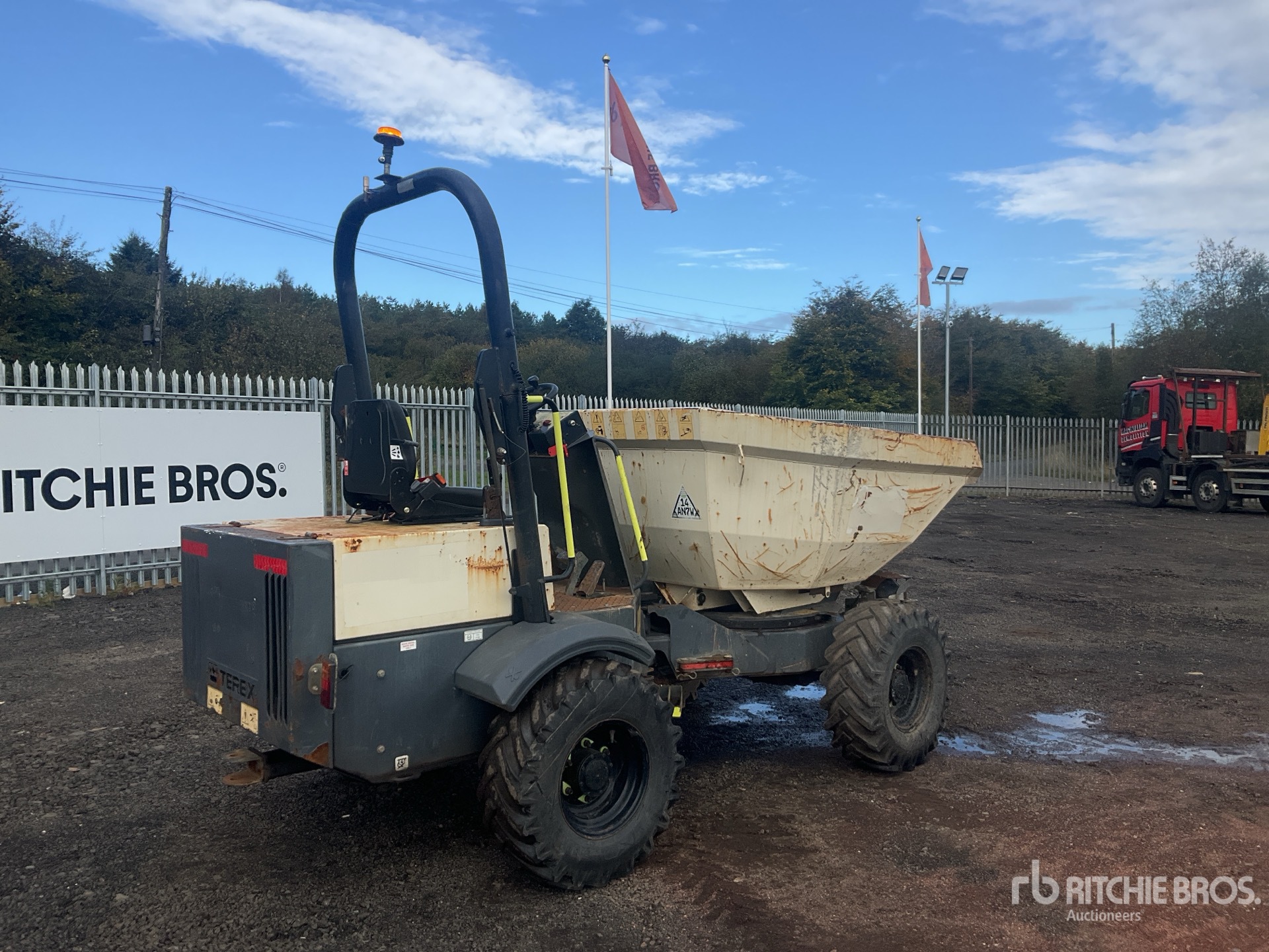 2016 Terex 3 TON 4X4 SWIVEL