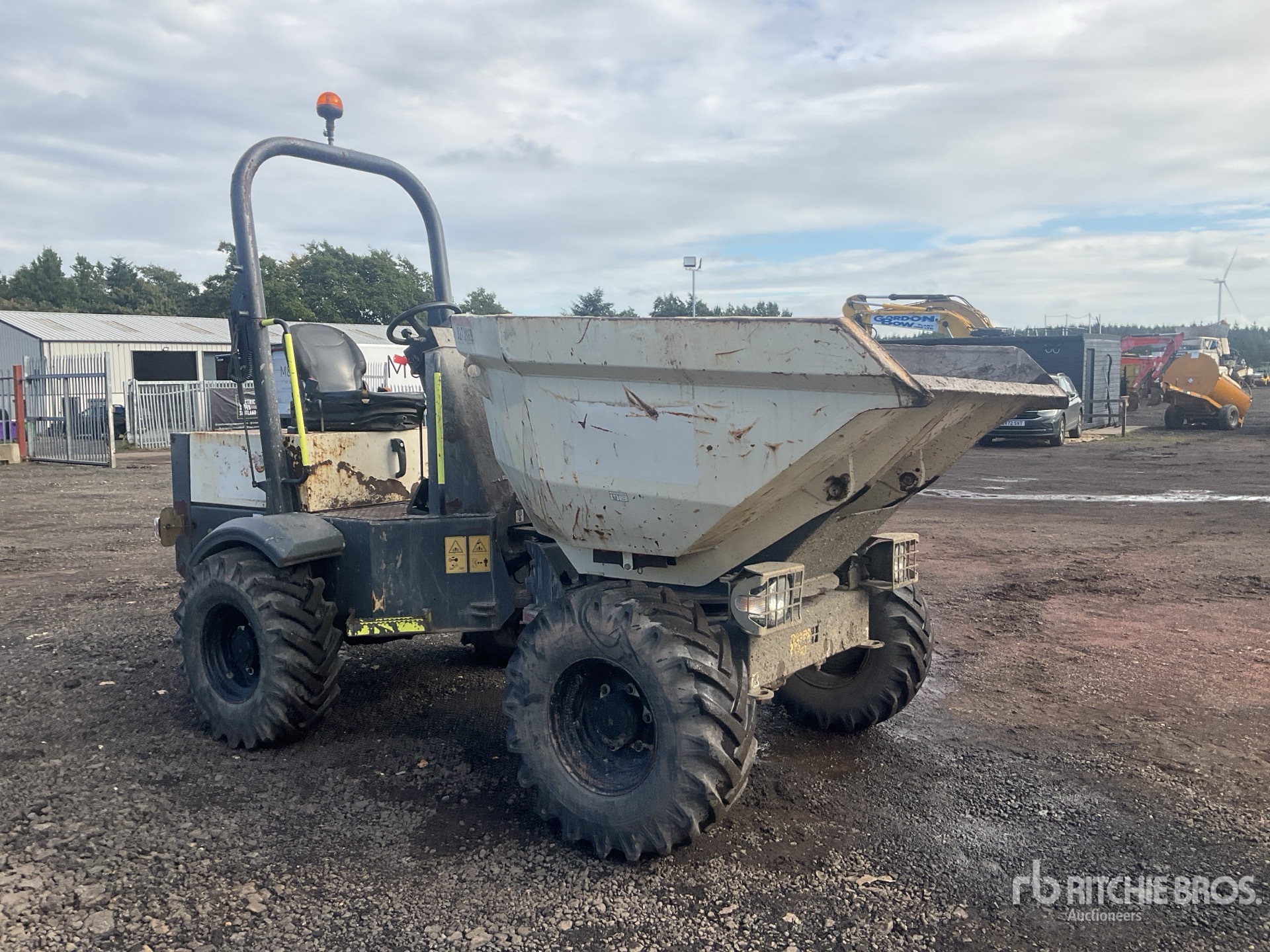 2016 Terex 3 TON 4X4 SWIVEL