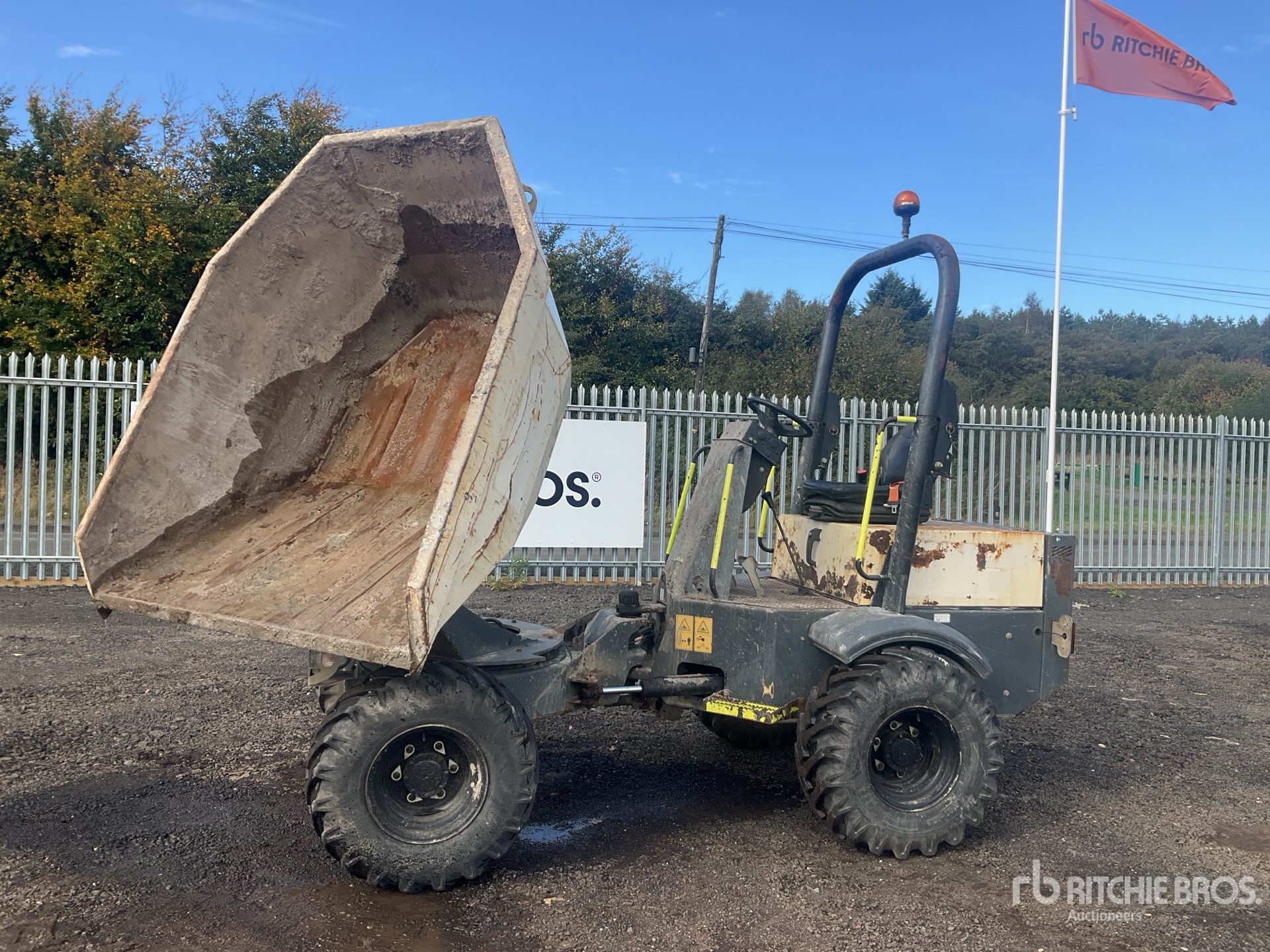 2016 Terex 3 TON 4X4 SWIVEL