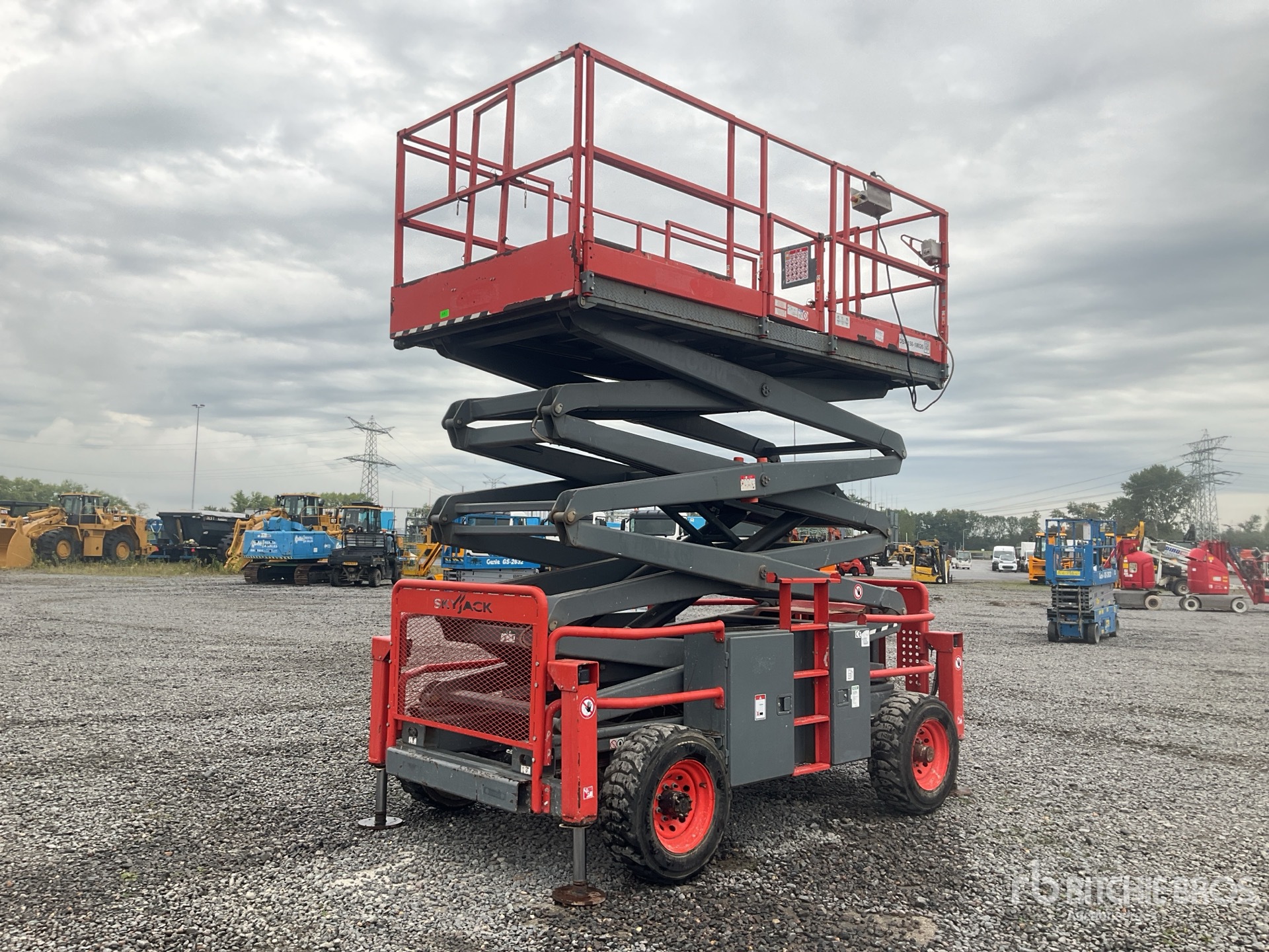 2018 Skyjack SJ8841