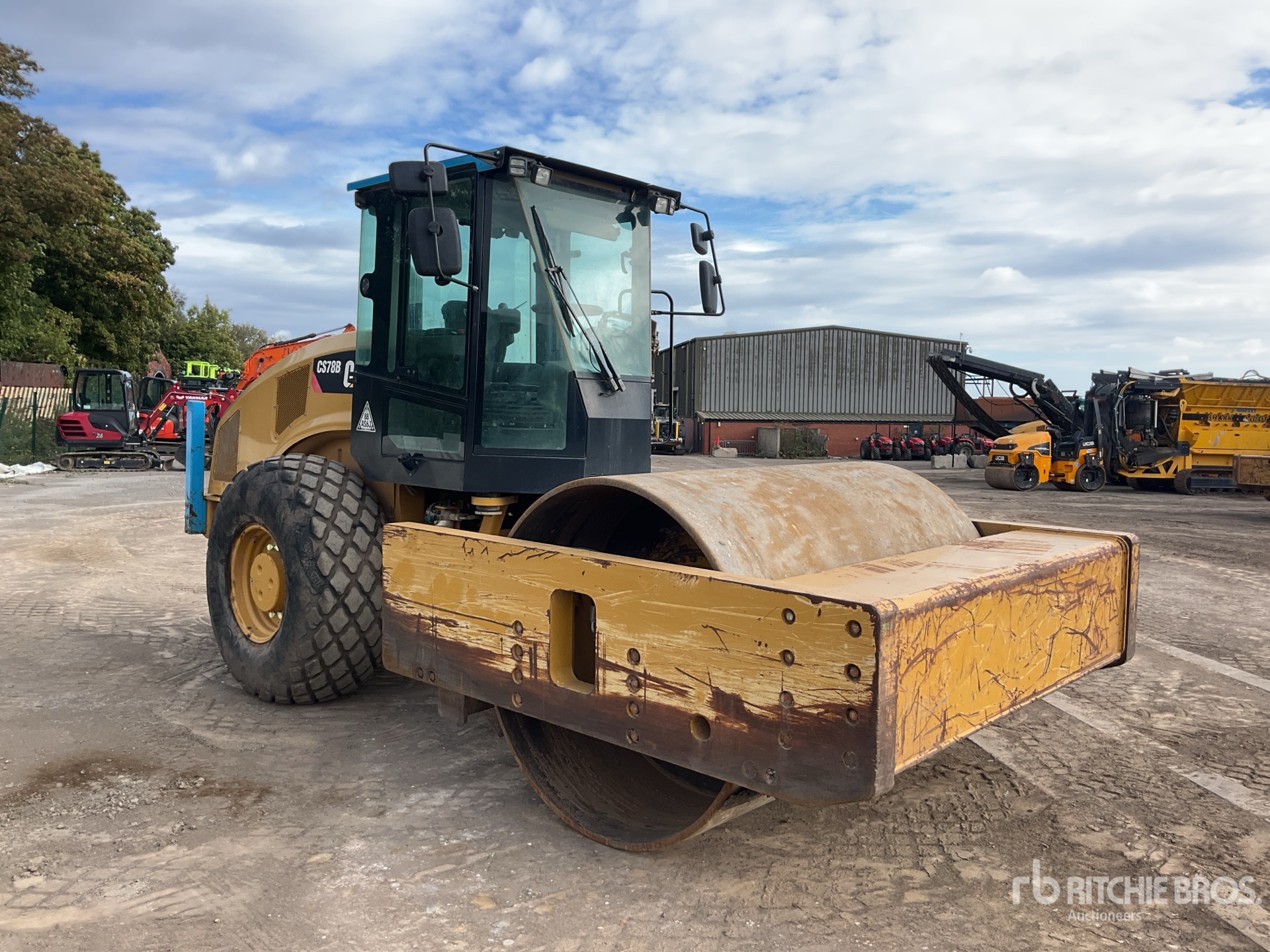 2017 Caterpillar CS78B
