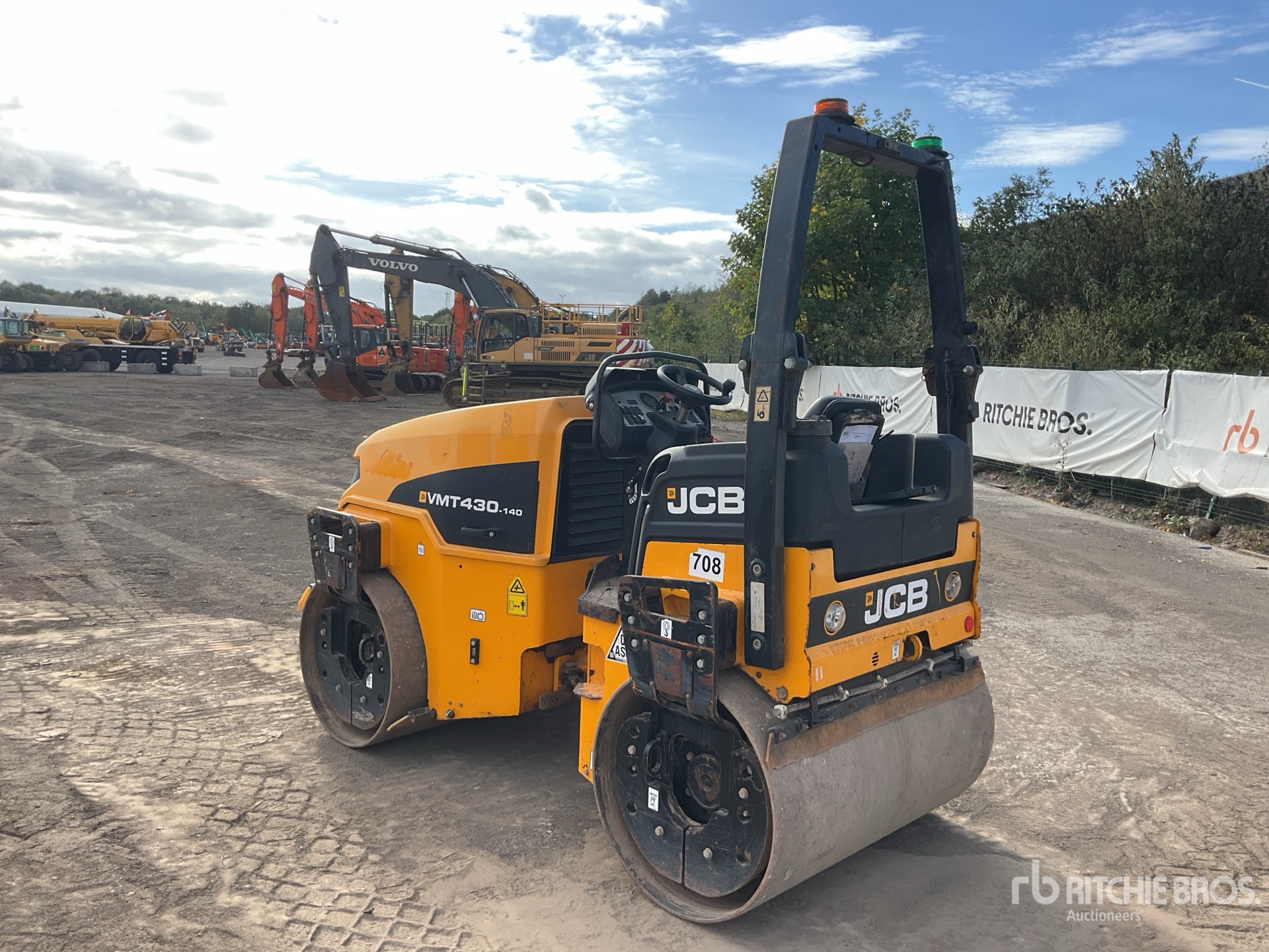 2019 JCB VMT430-140