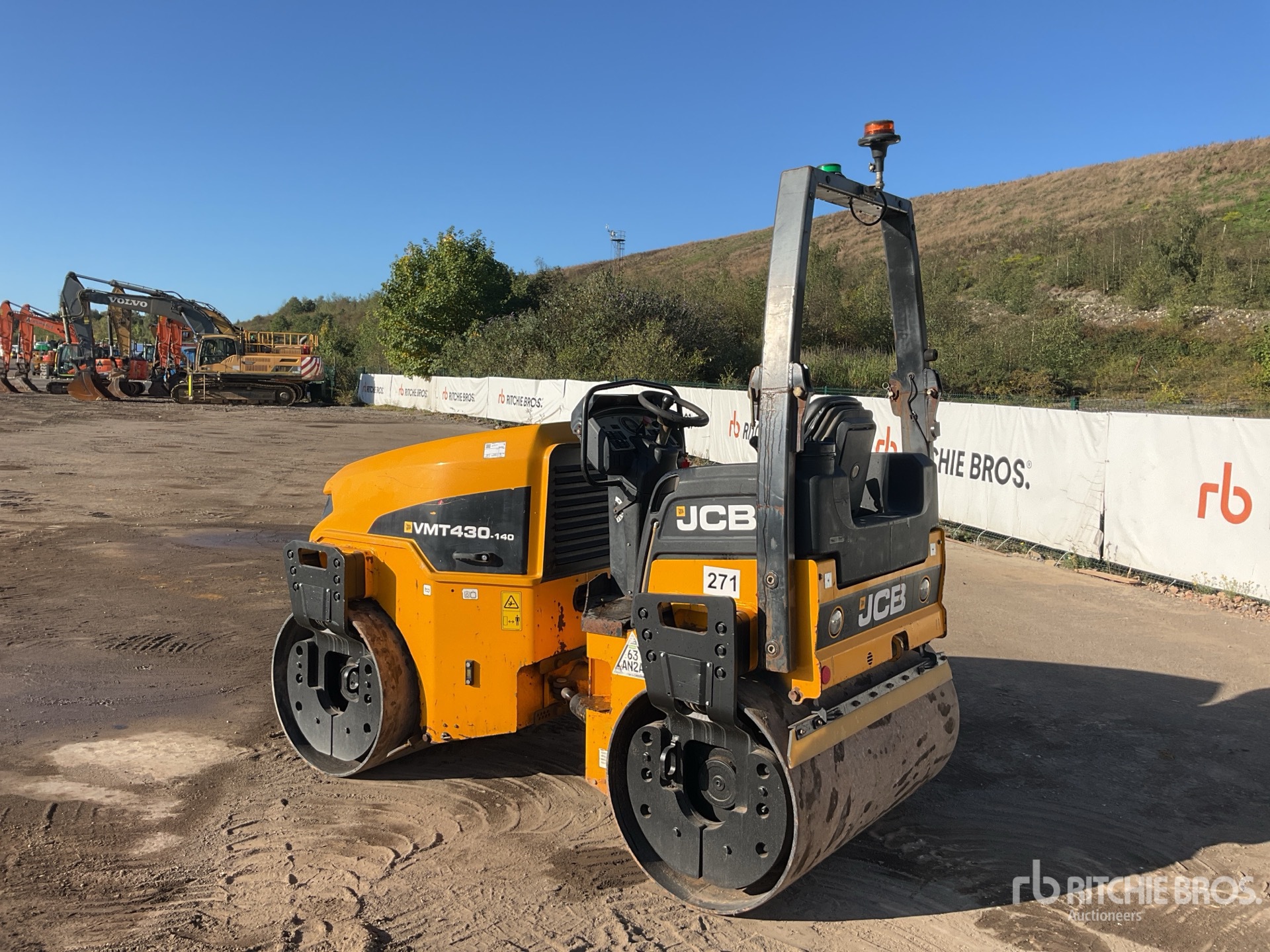 2016 JCB VMT430-140