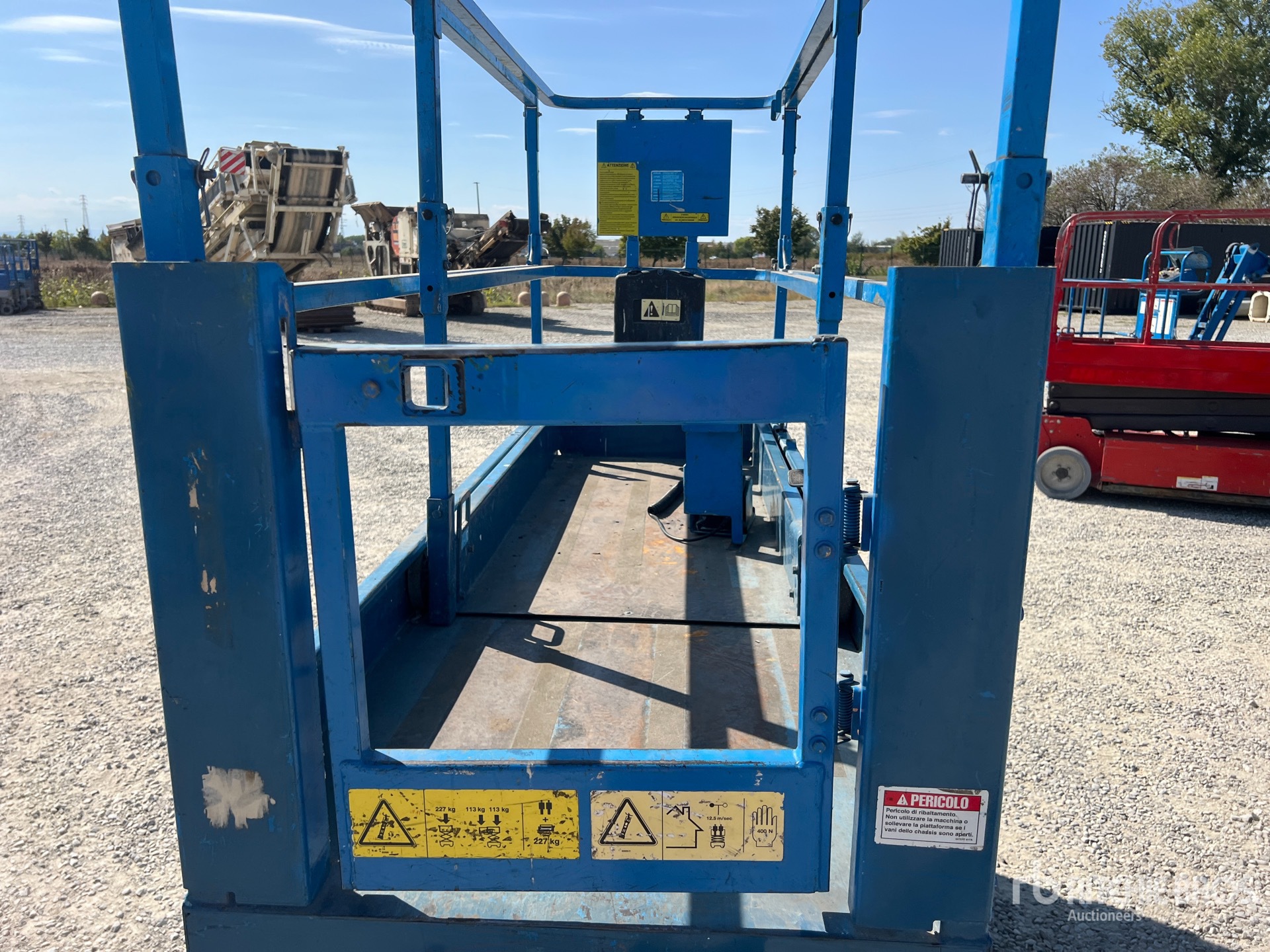 2005 Genie GS2632