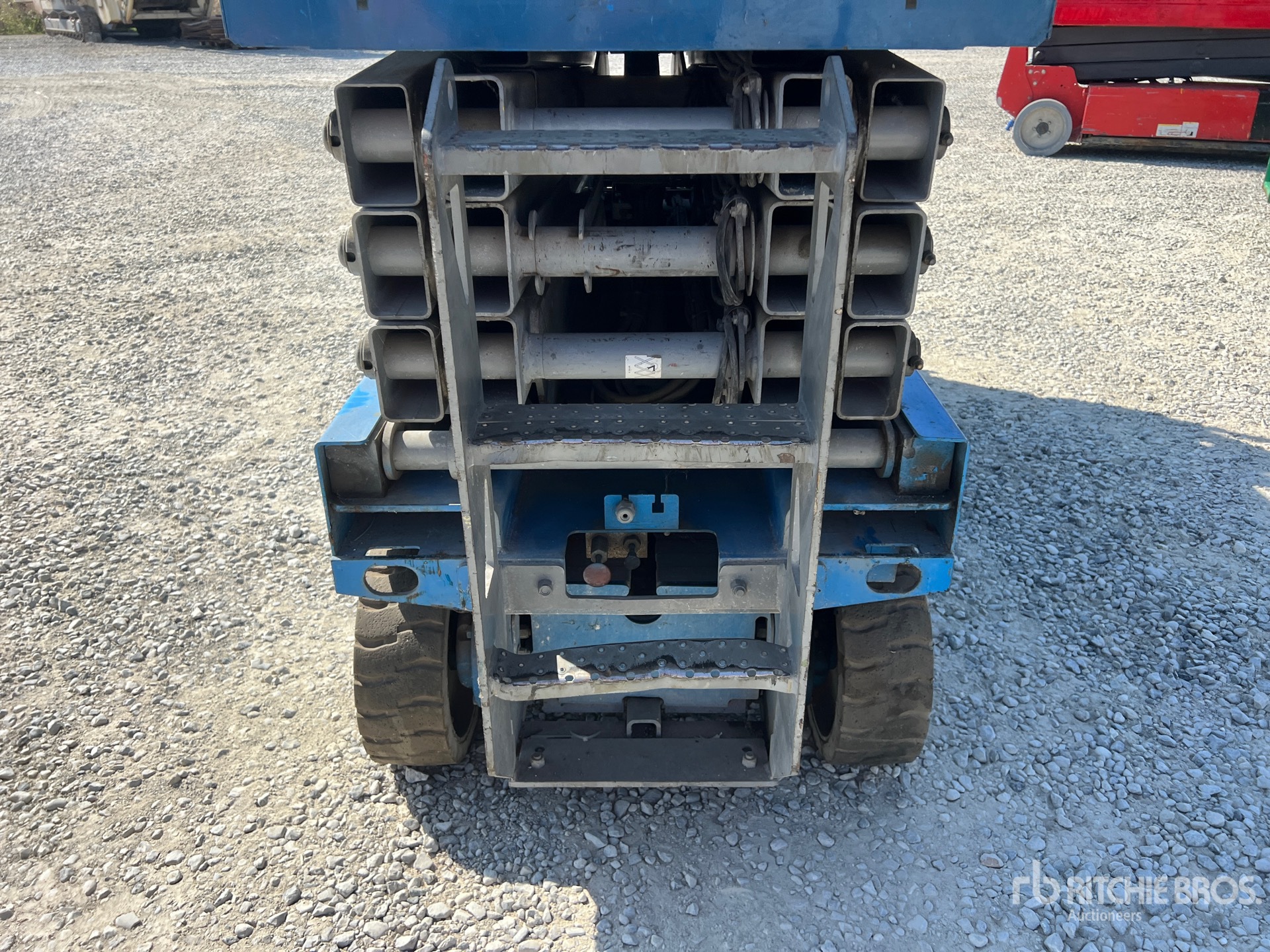 2005 Genie GS2632