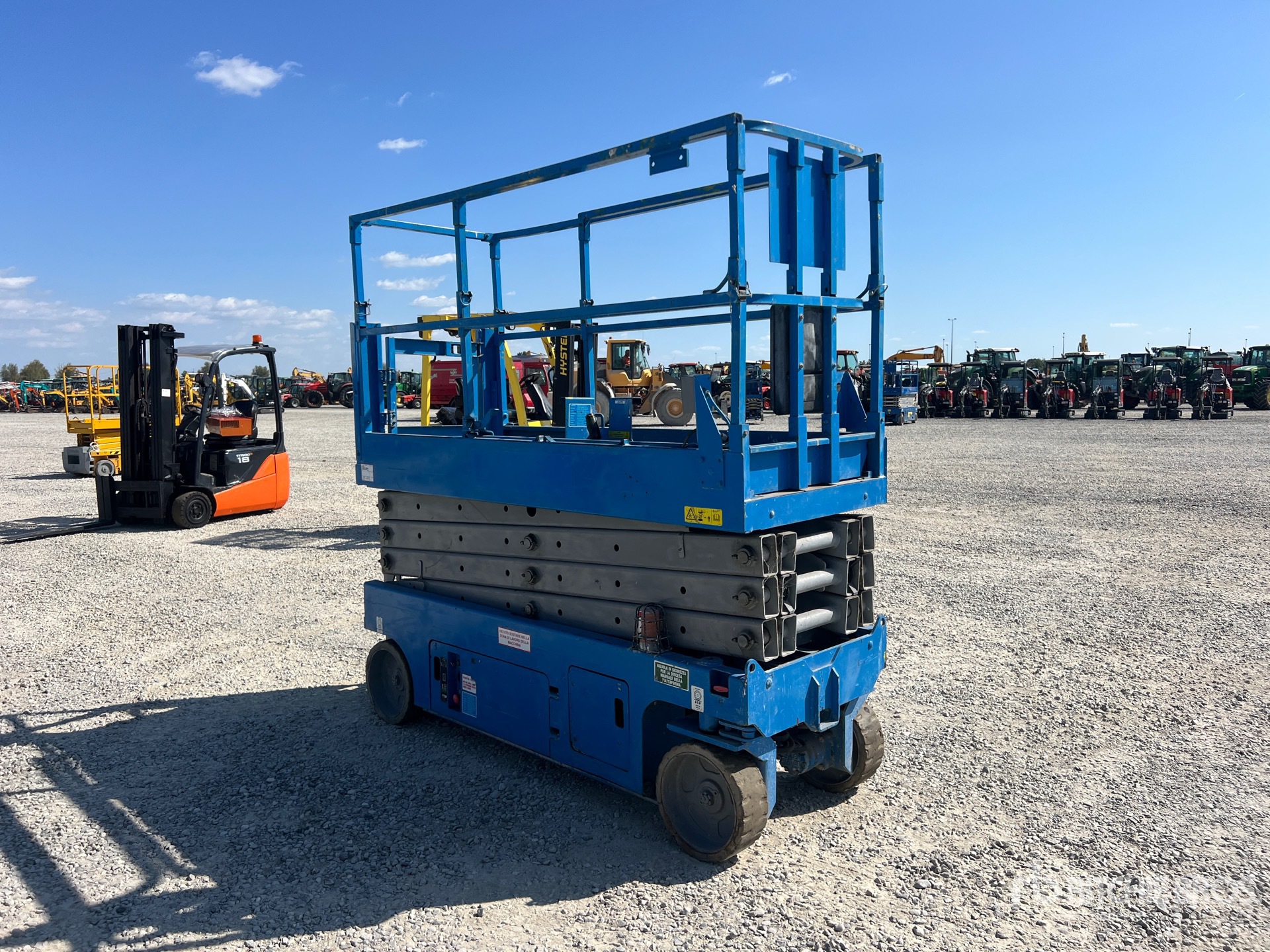 Photo of 2005 Genie GS2632