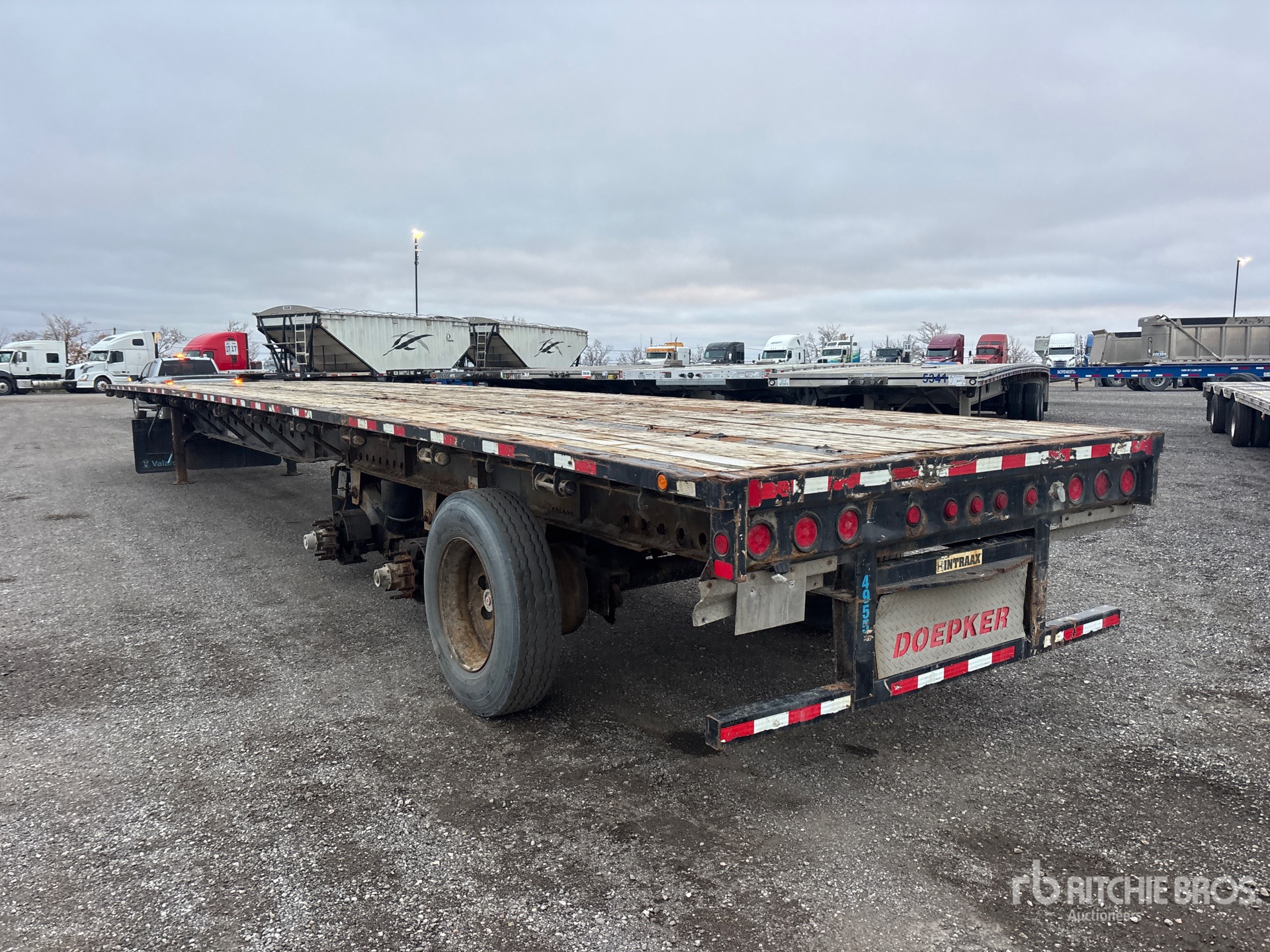 2014 Doepker 53 FT TRI/A (INOPERABLE)