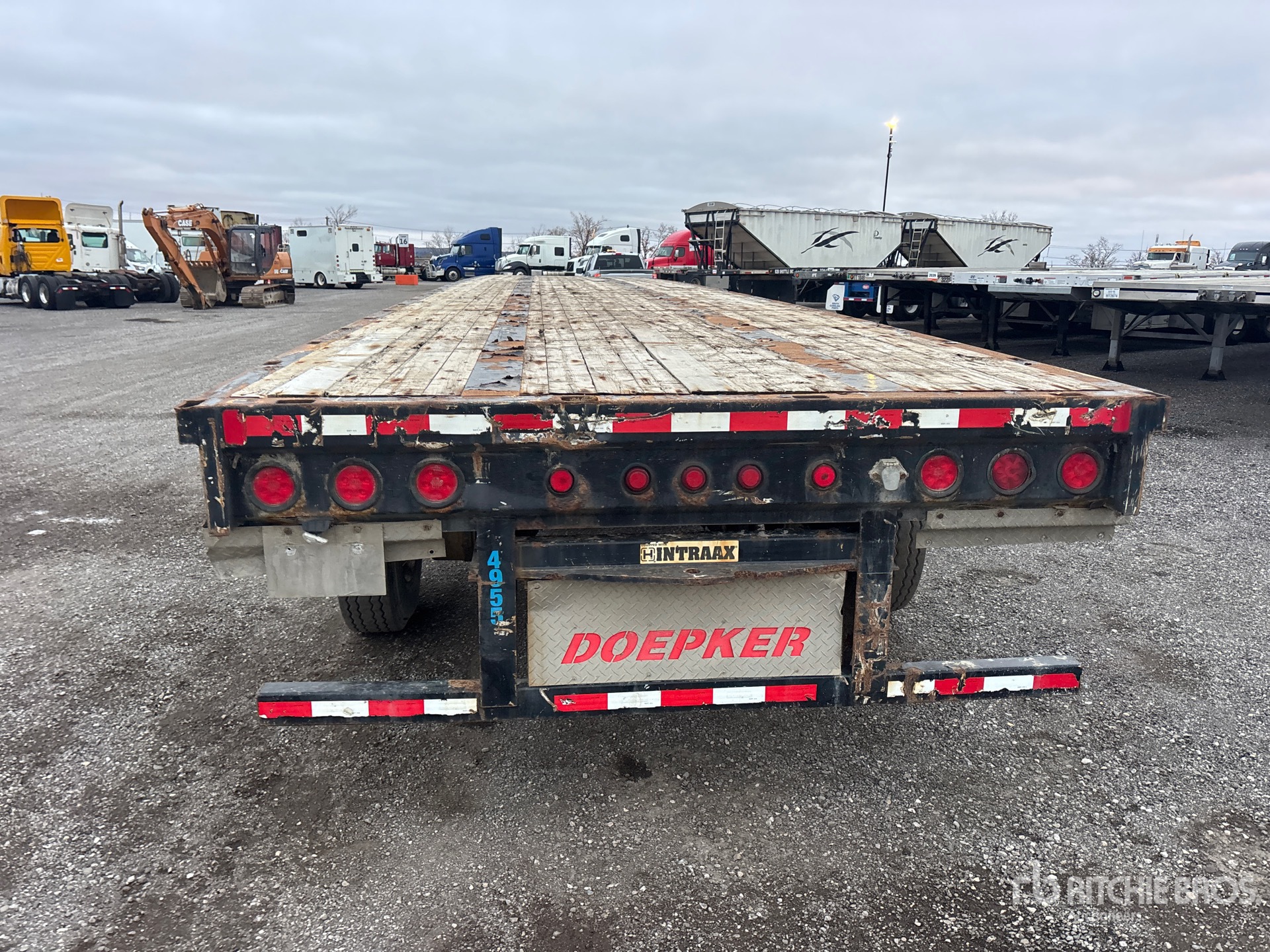 2014 Doepker 53 FT TRI/A (INOPERABLE)