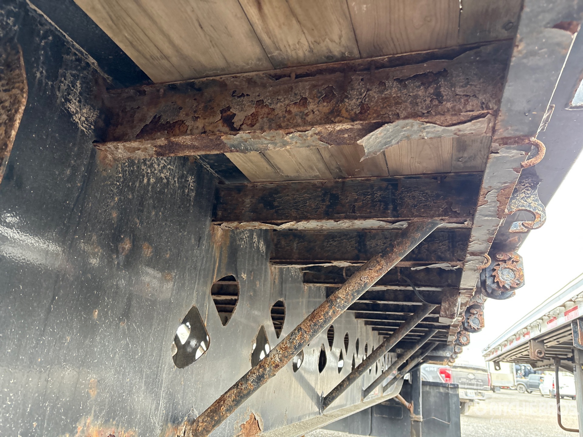 2014 Doepker 53 FT TRI/A (INOPERABLE)