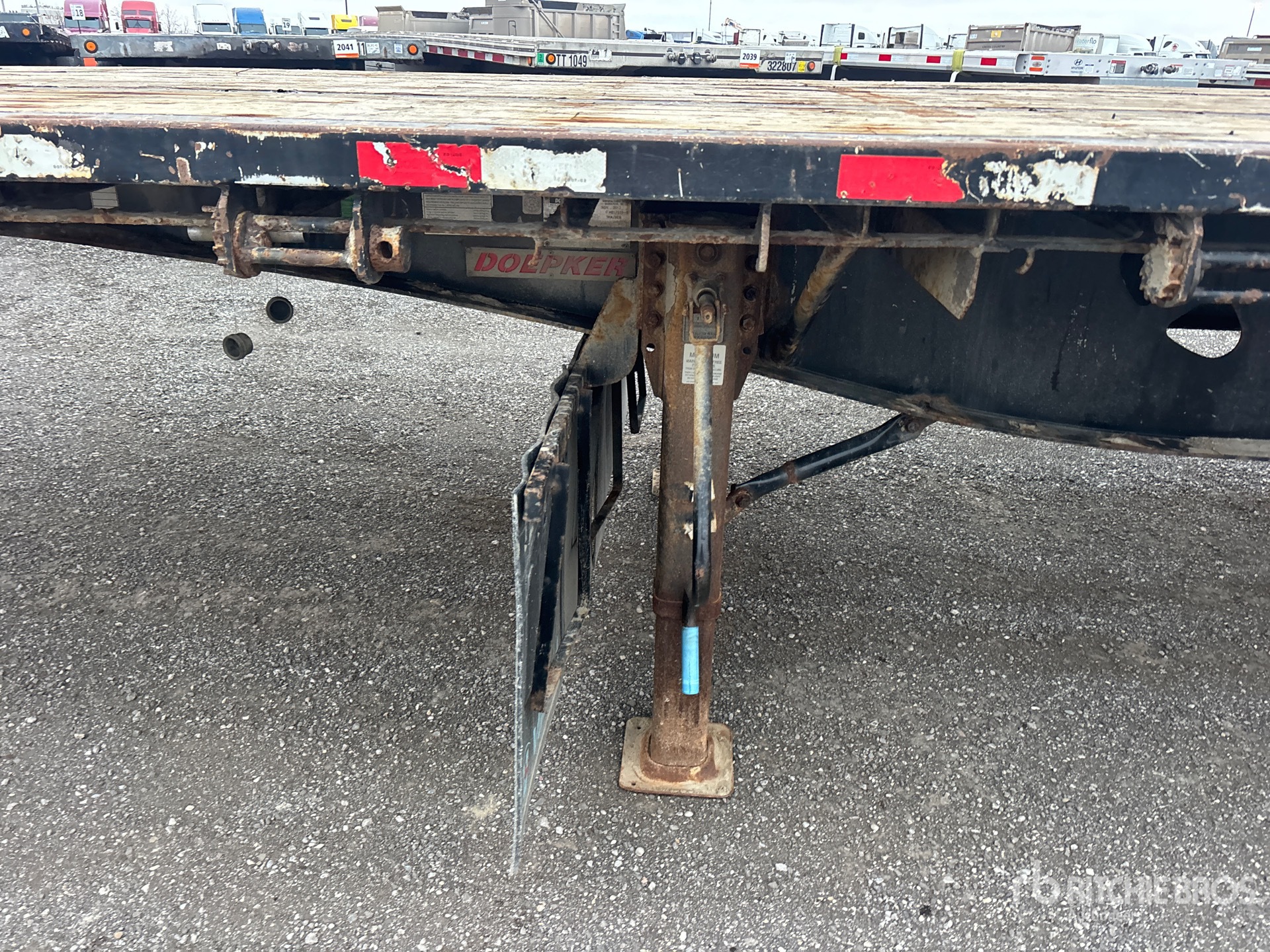 2014 Doepker 53 FT TRI/A (INOPERABLE)