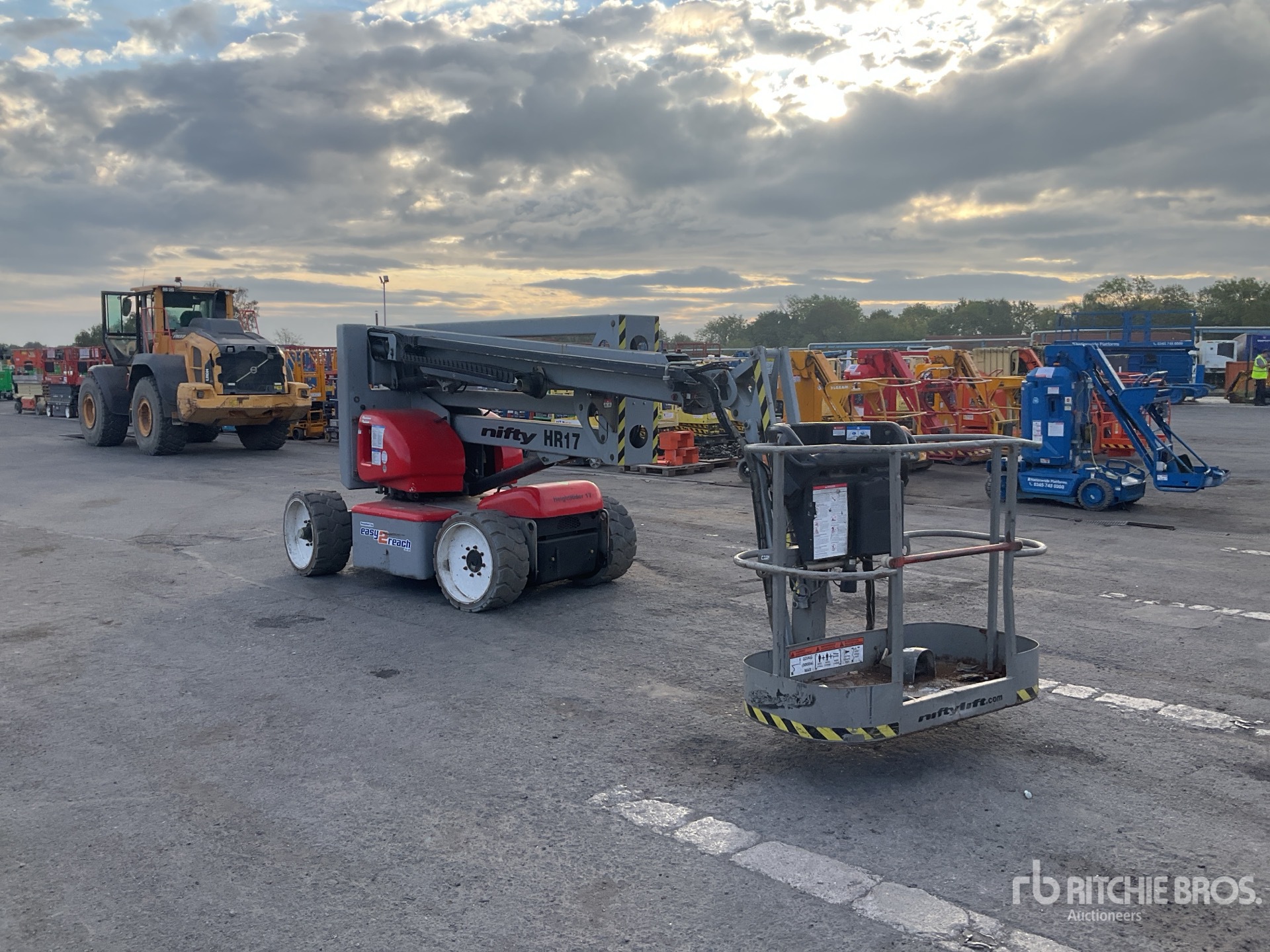 2012 Niftylift HR17 NDE