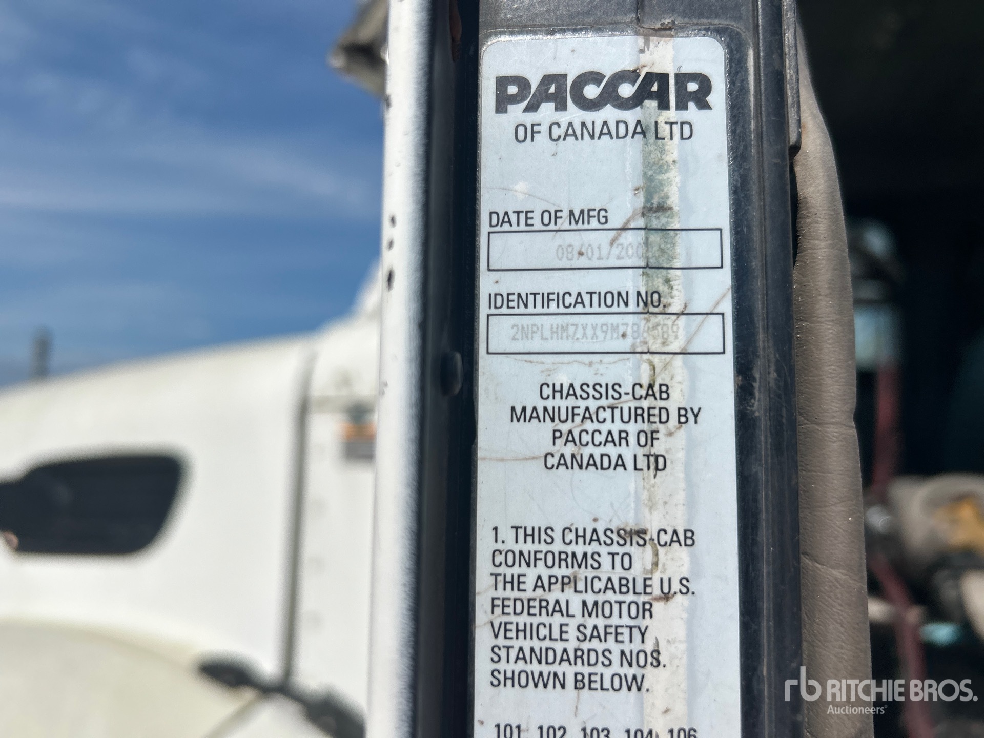 2009 Peterbilt 335