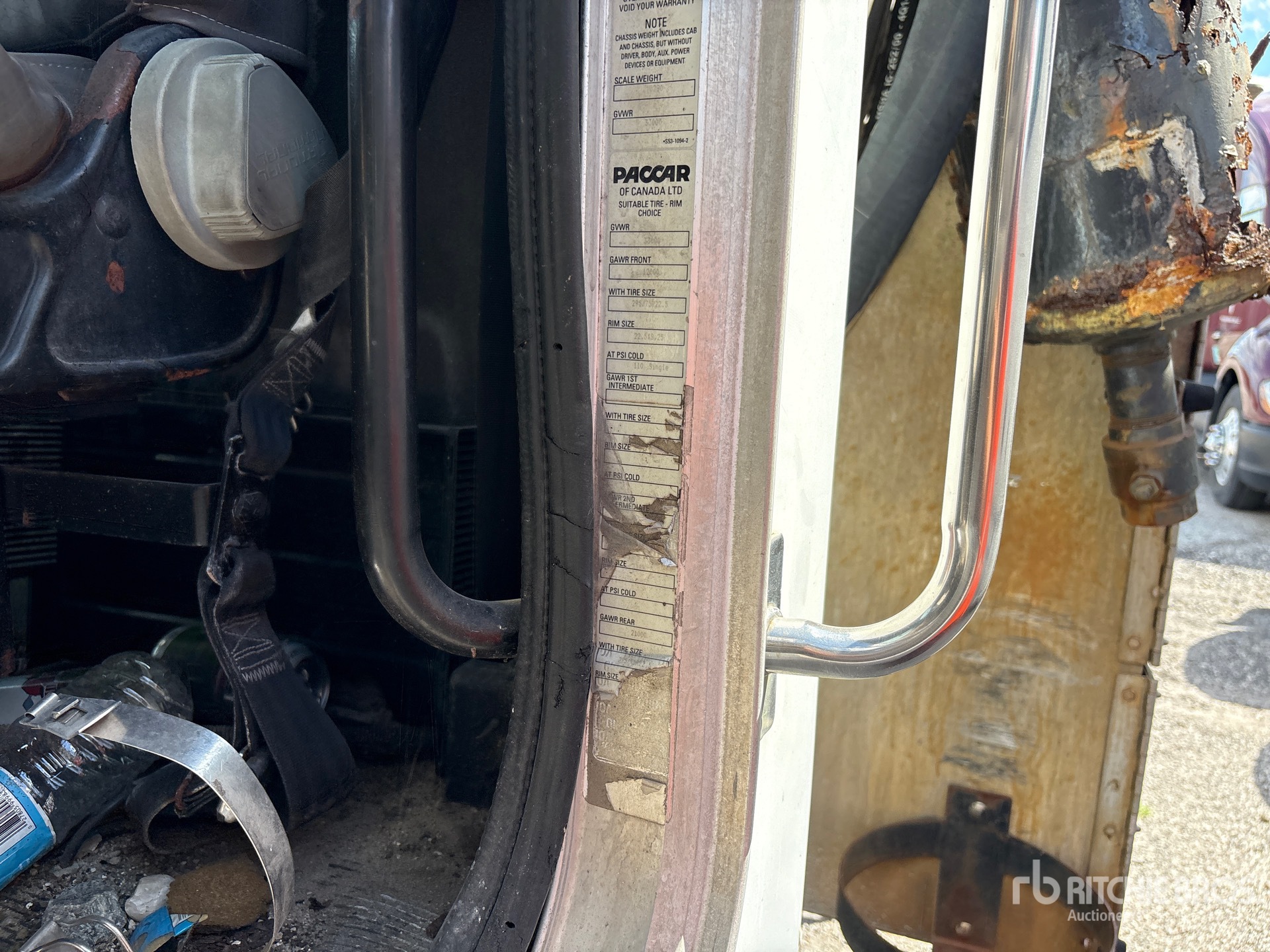 2009 Peterbilt 335
