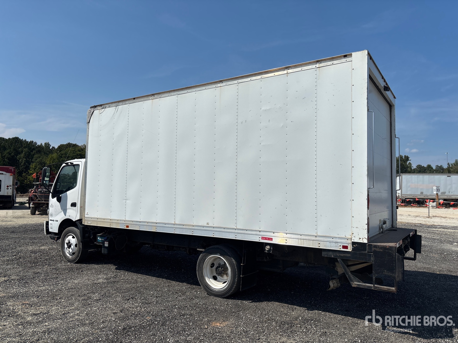 2019 Hino 195