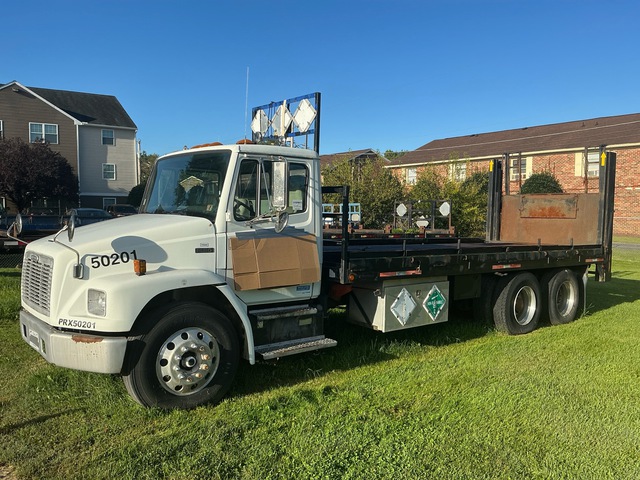 2002 Freightliner M2 6x4 Flatbed Truck