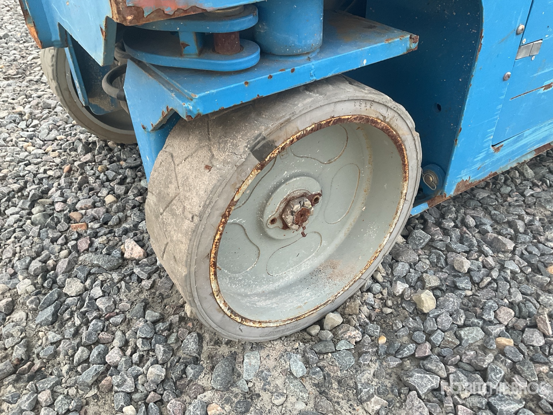 2016 Genie GS2632