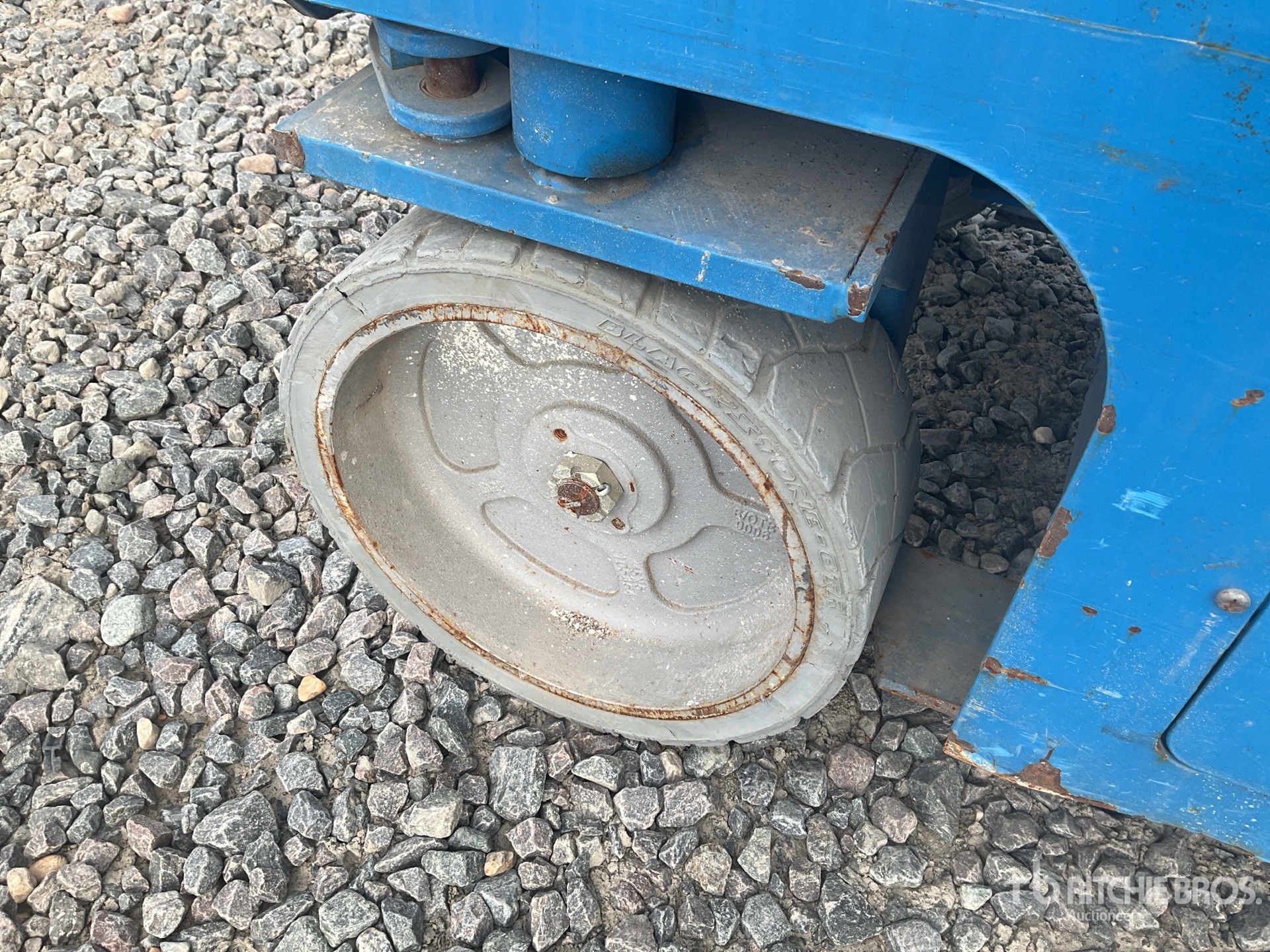 2016 Genie GS2632
